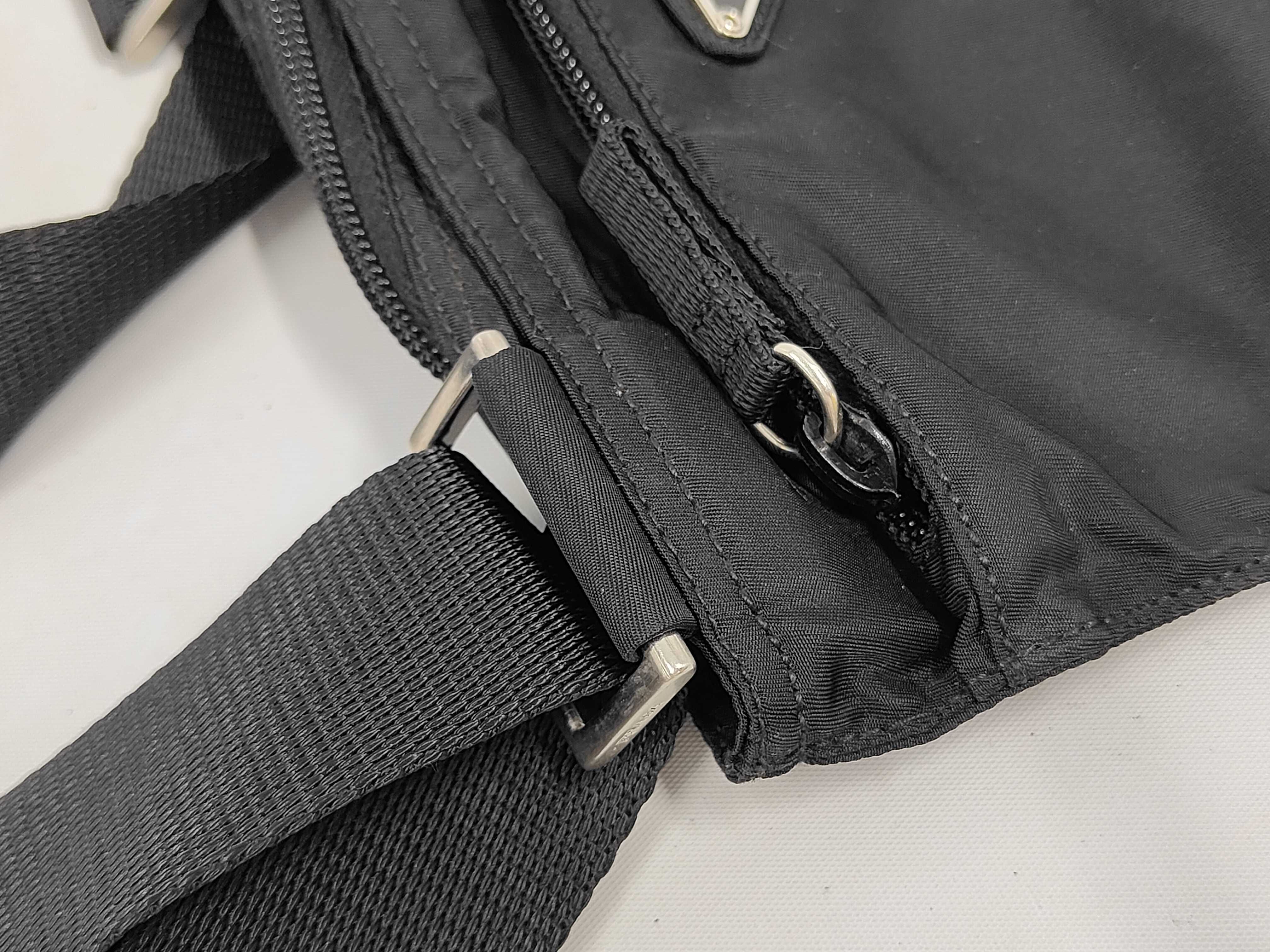 Triangle Logo Shoulder Bag Sacoche Nylon Black Shoulder Bag — view 6