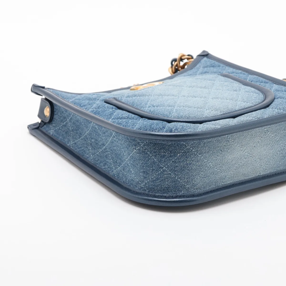 [Individually packaged] Chanel Matelassé Denim Chain Shoulder Bag, Navy, Gold Hardware, KE548055, Random Plate — view 4