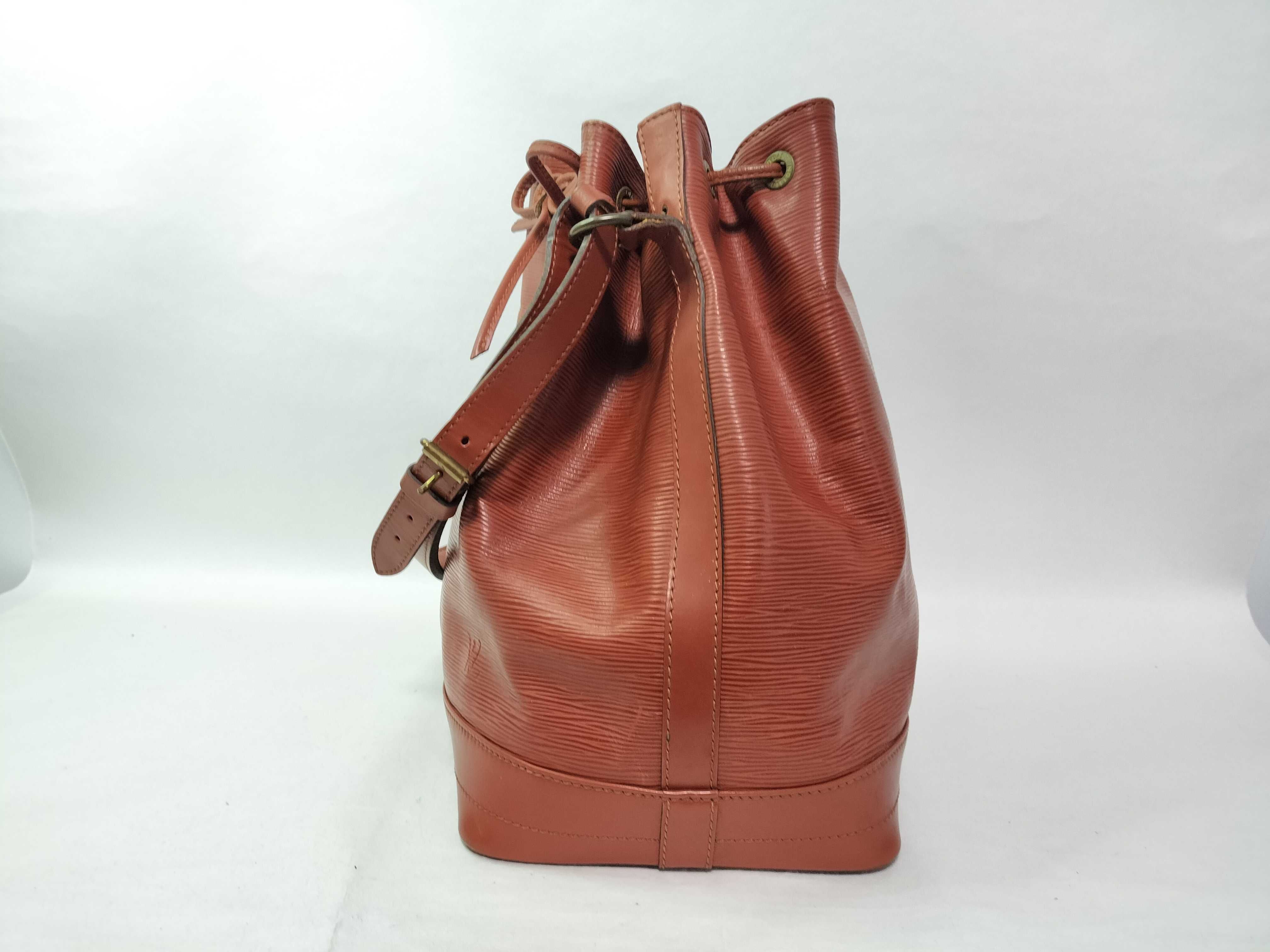 Epi Louis Vuitton Epi Noe Kenya Brown Shoulder Bag M44003 Shoulder Bag — view 4