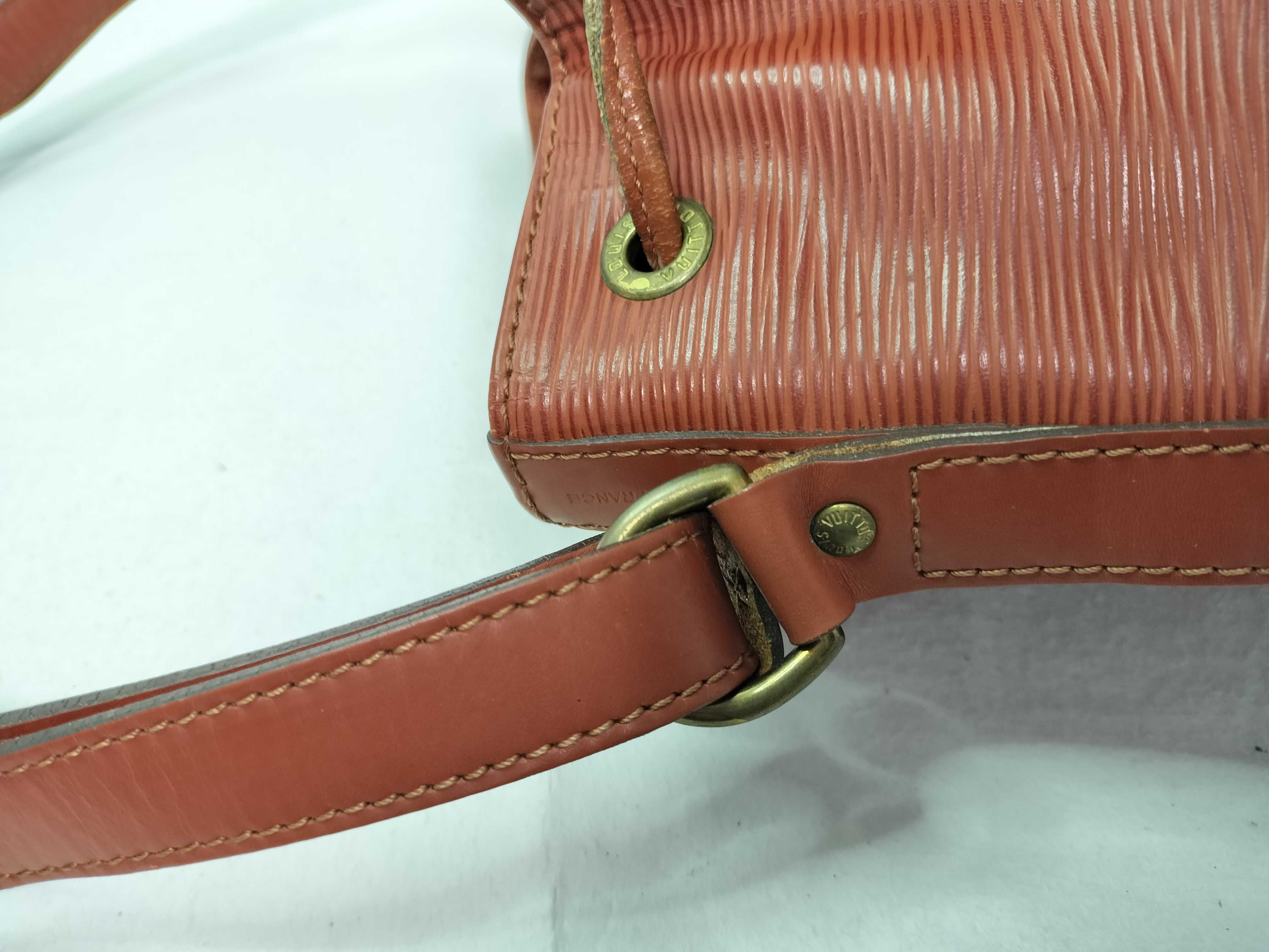 Epi Louis Vuitton Epi Noe Kenya Brown Shoulder Bag M44003 Shoulder Bag — view 7