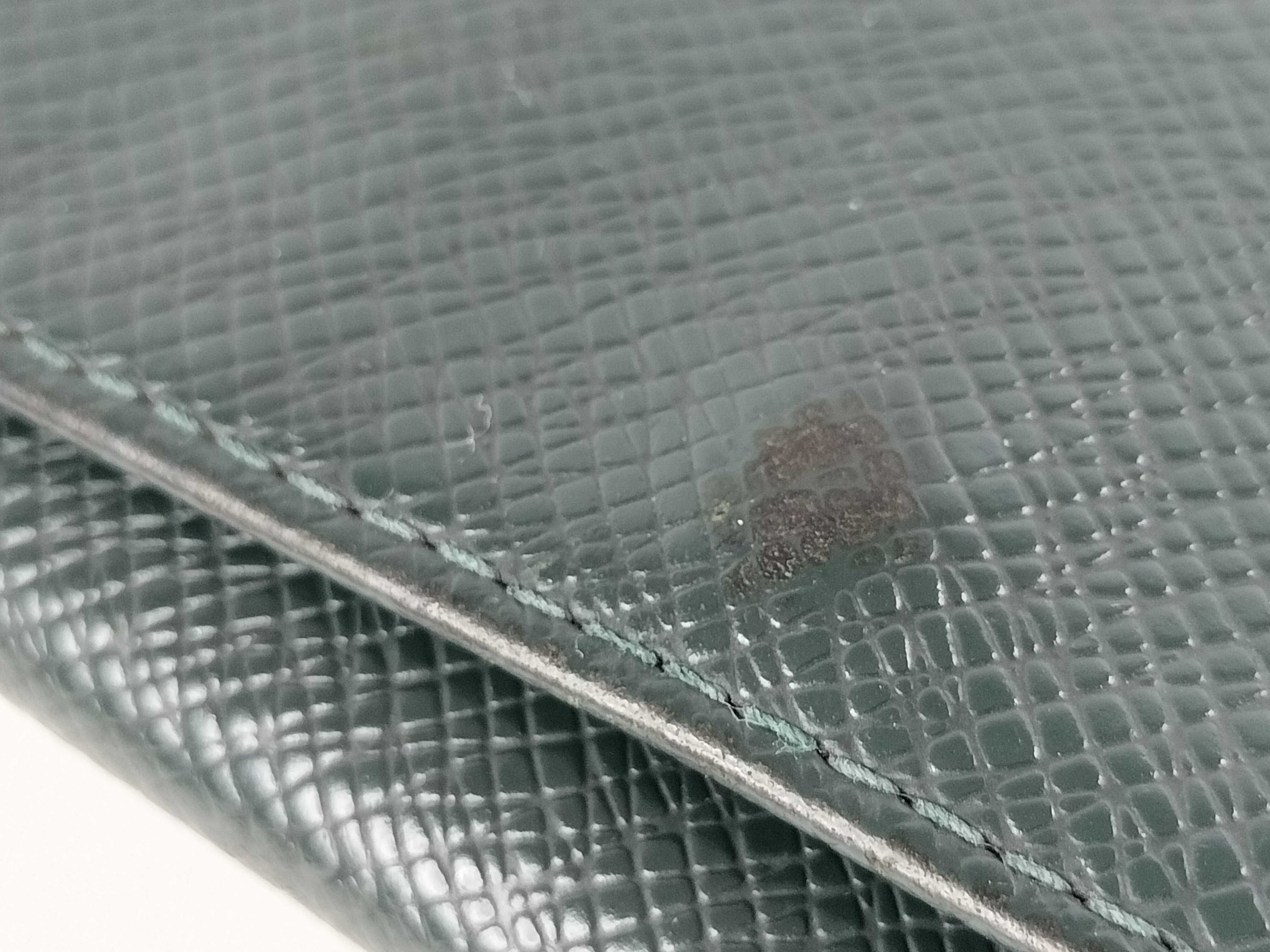 Taiga Multicles 4 Key Case (Slightly Damaged) Key Case — view 15