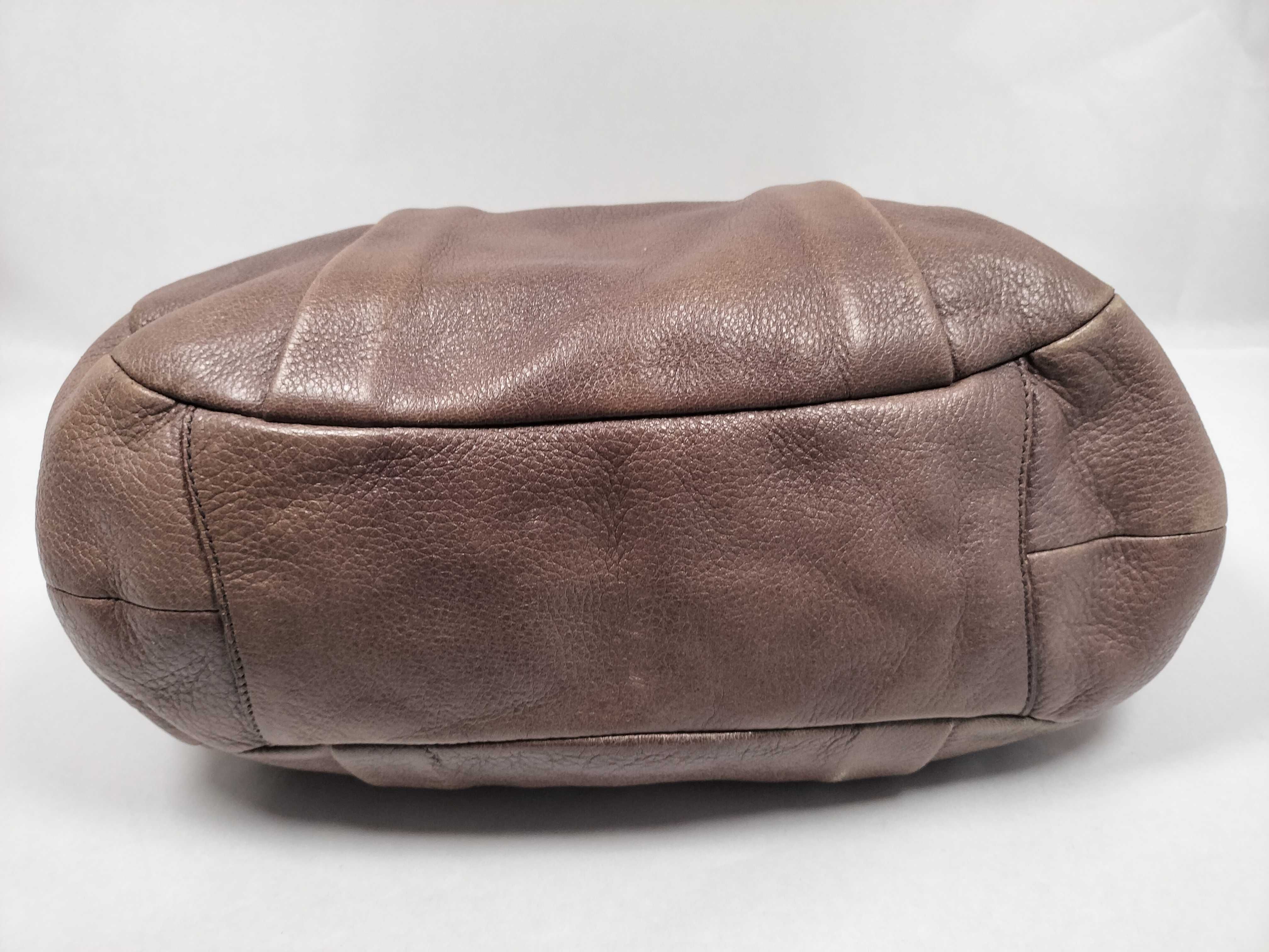 Cervo Leather Top Handle Handbag Greige Handbag — view 7