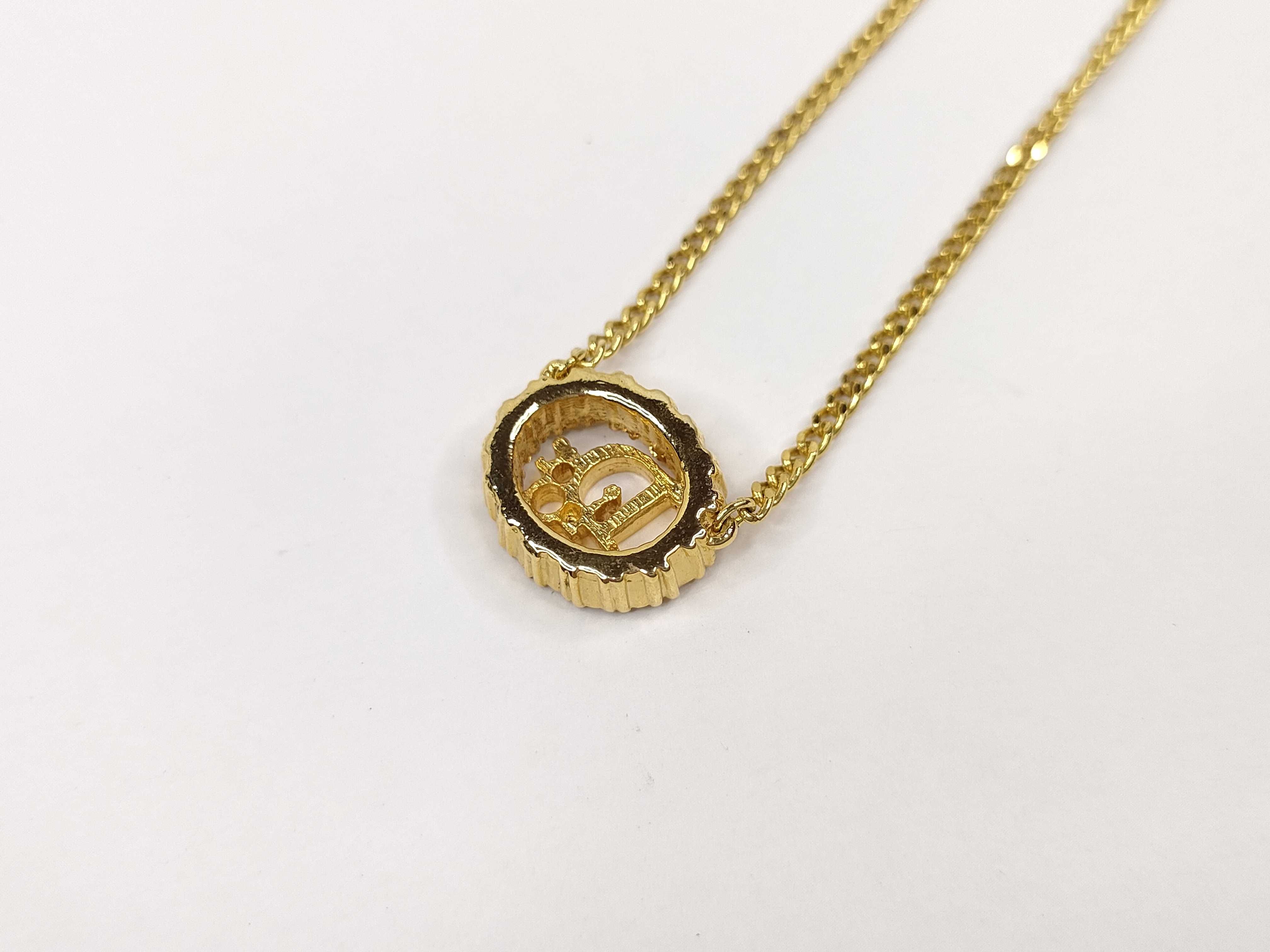 necklace — view 3