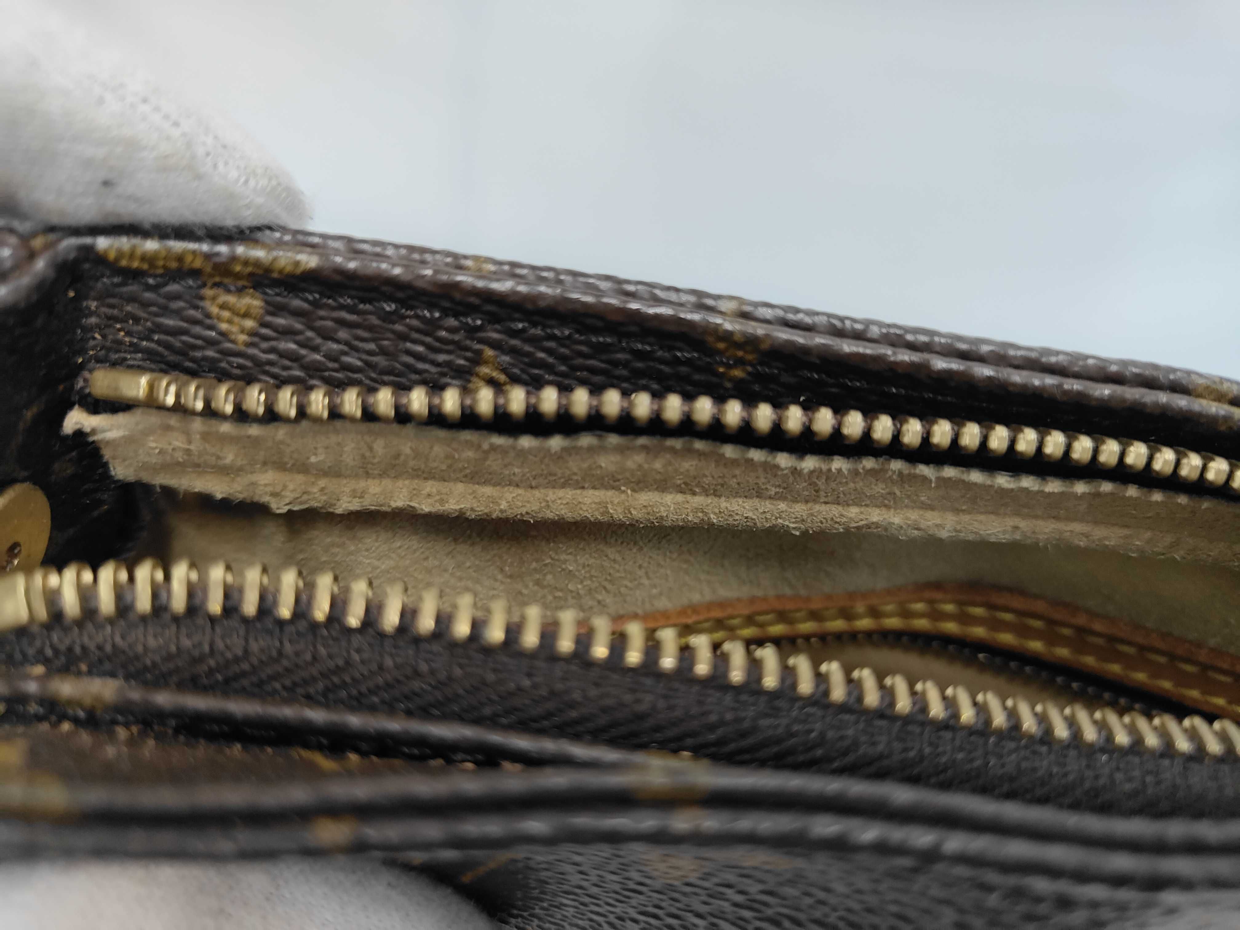 Monogram Looping MM Shoulder Bag — view 11