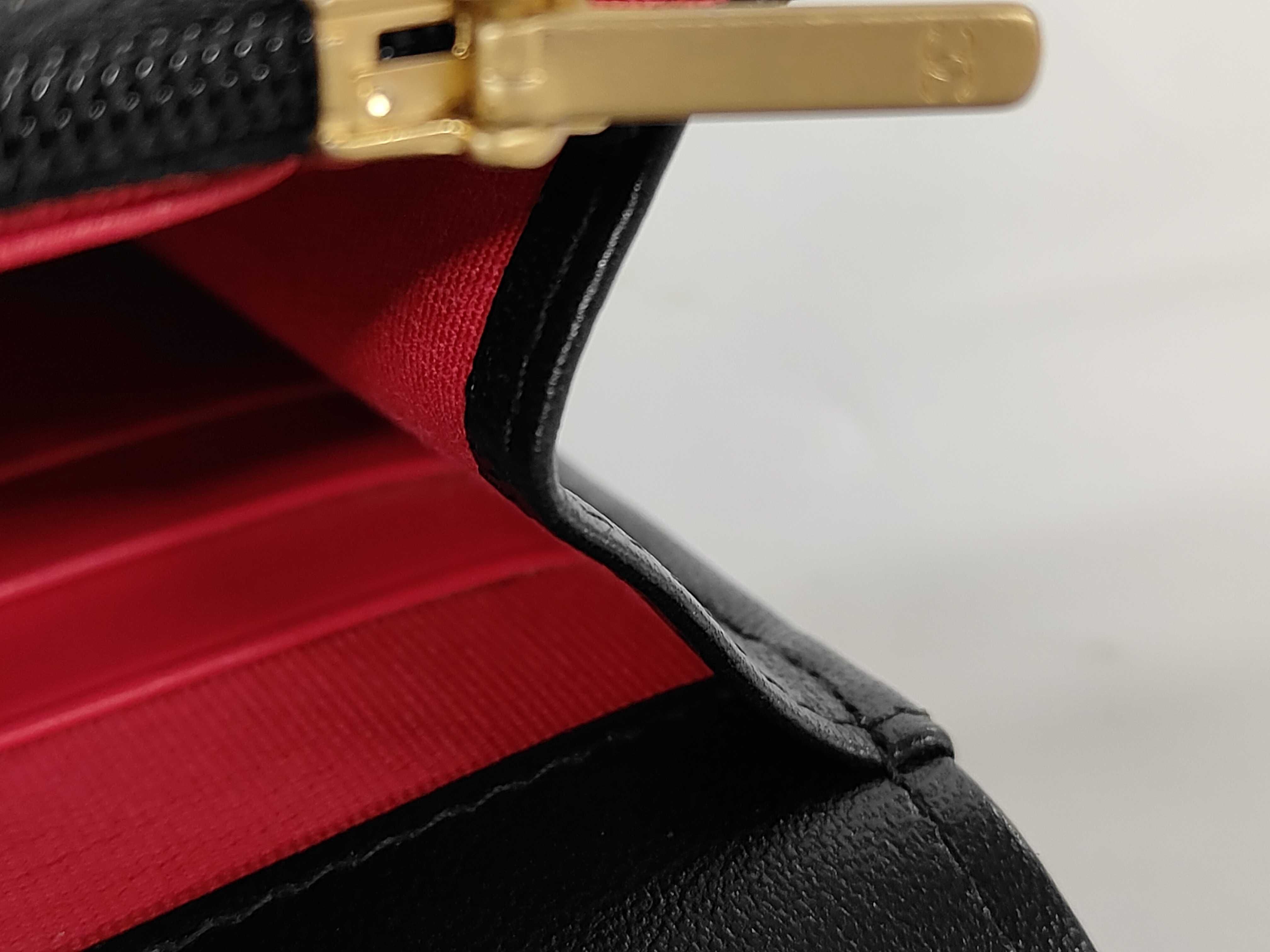 Heart Lock Chain Wallet, Black Lambskin, Gold Hardware, AP3285 Shoulder Bag — view 9