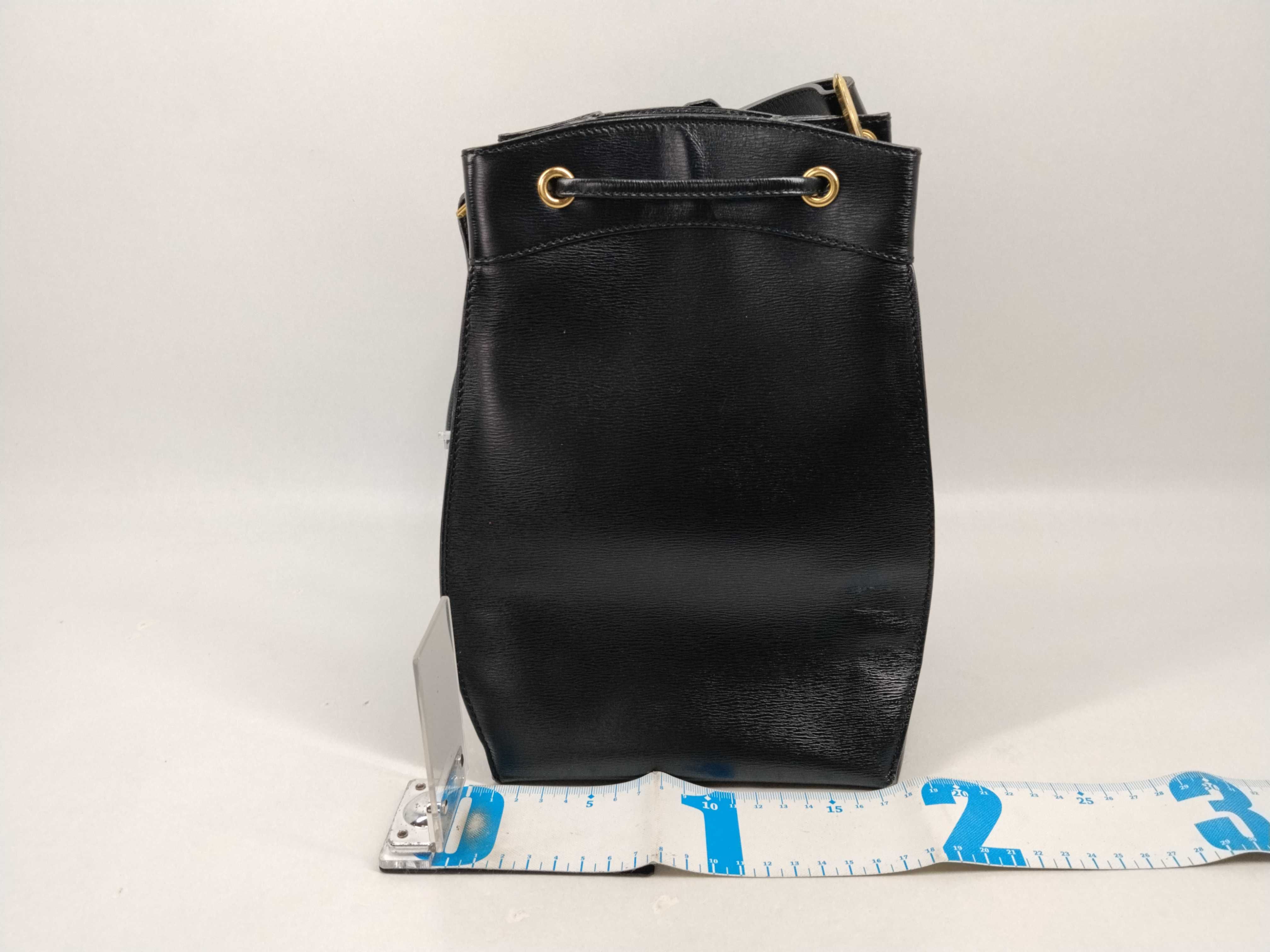 Leather Drawstring Bag Shoulder Bag — view 2
