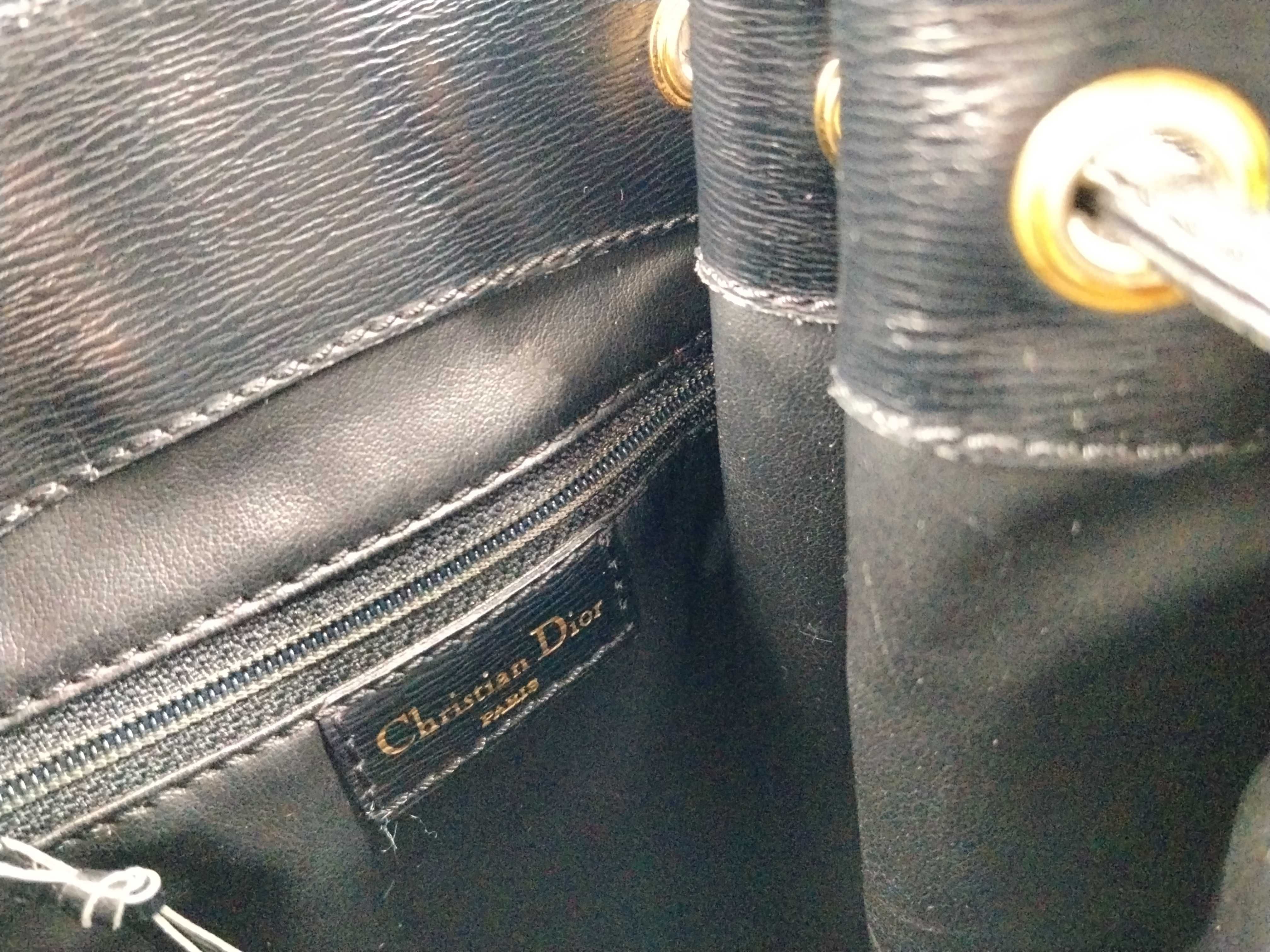 Leather Drawstring Bag Shoulder Bag — view 13