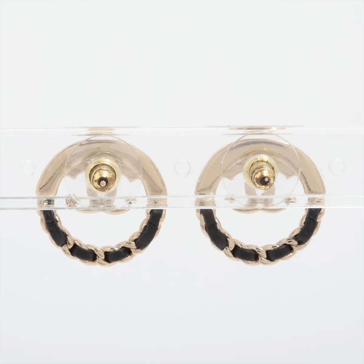 Coco Mark B22P Earrings (Pair) GP x Leather Black x Gold — view 2