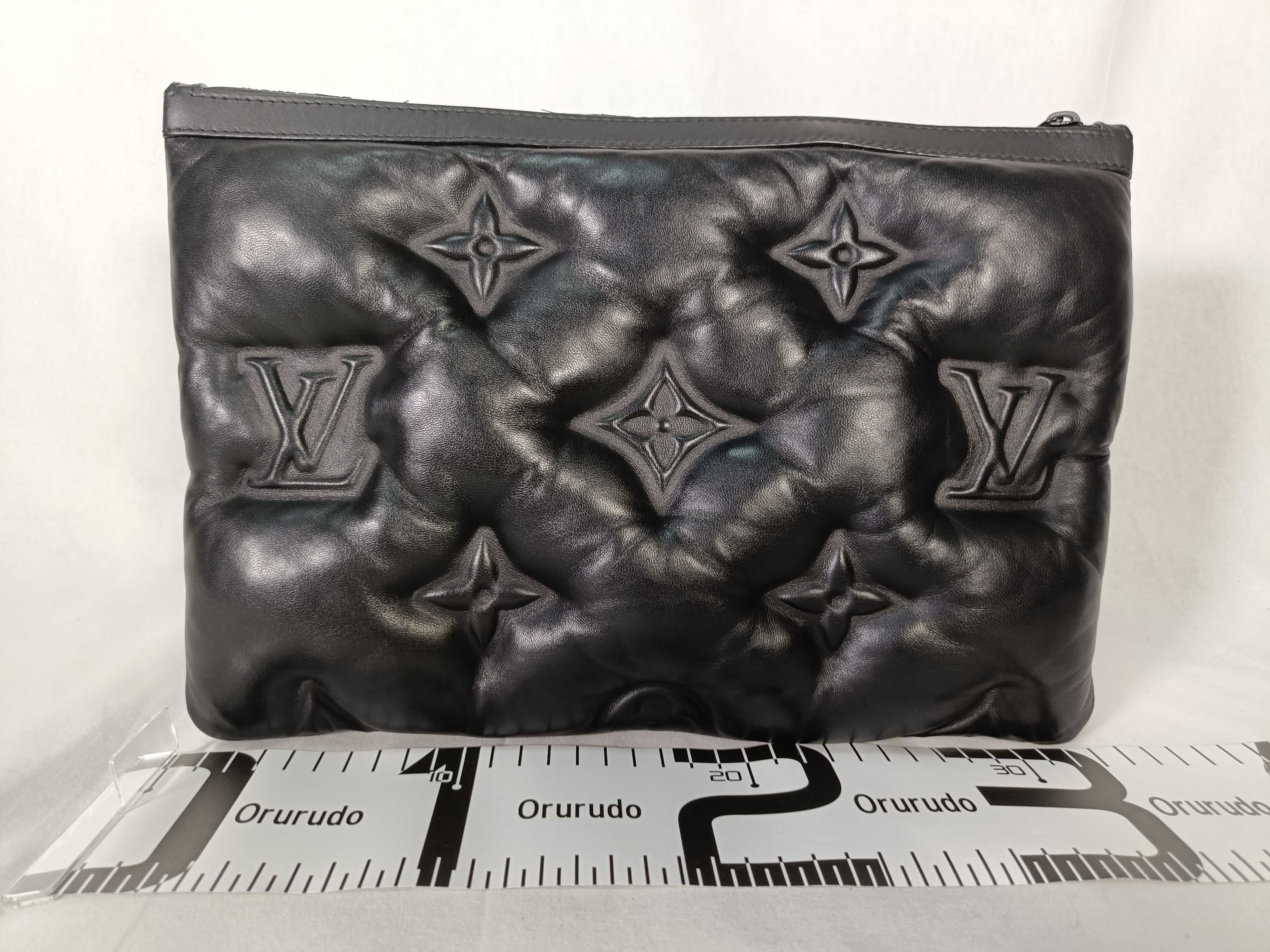 M68775 Mono-embossed UB4149 Clutch Bag — view 2