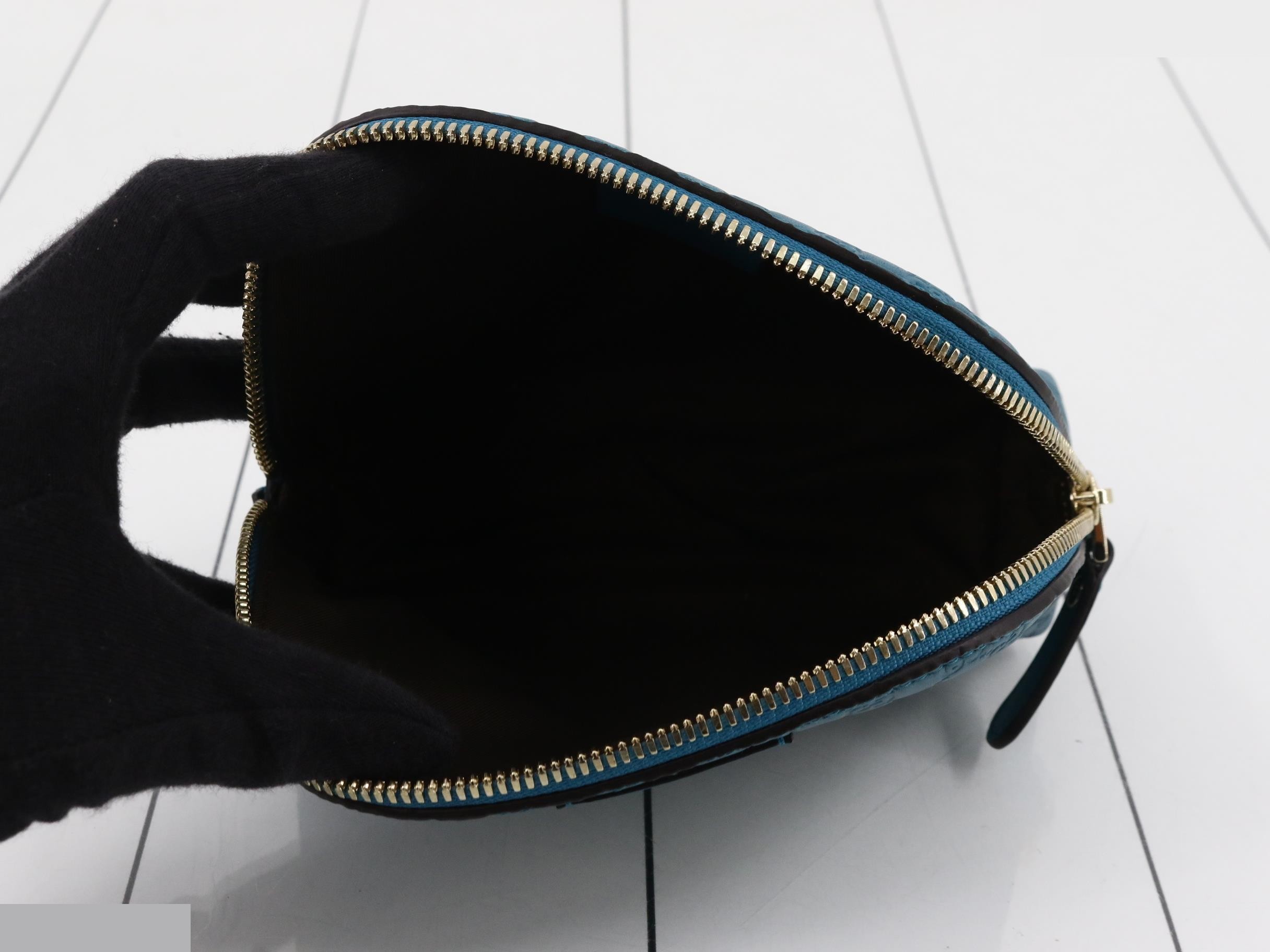 Guccissima (bag) and pouch — view 4