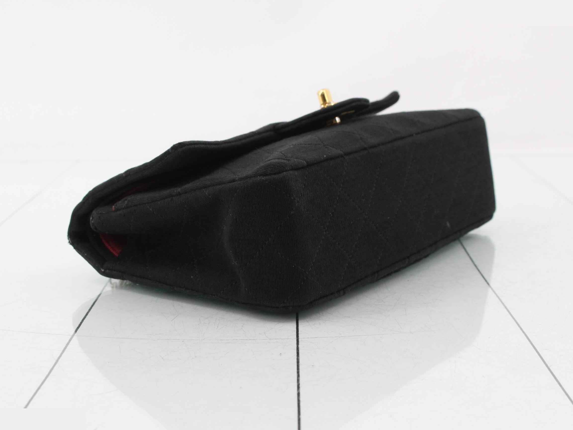 Matelassé Jersey Double Flap Double Chain Shoulder Bag — view 5