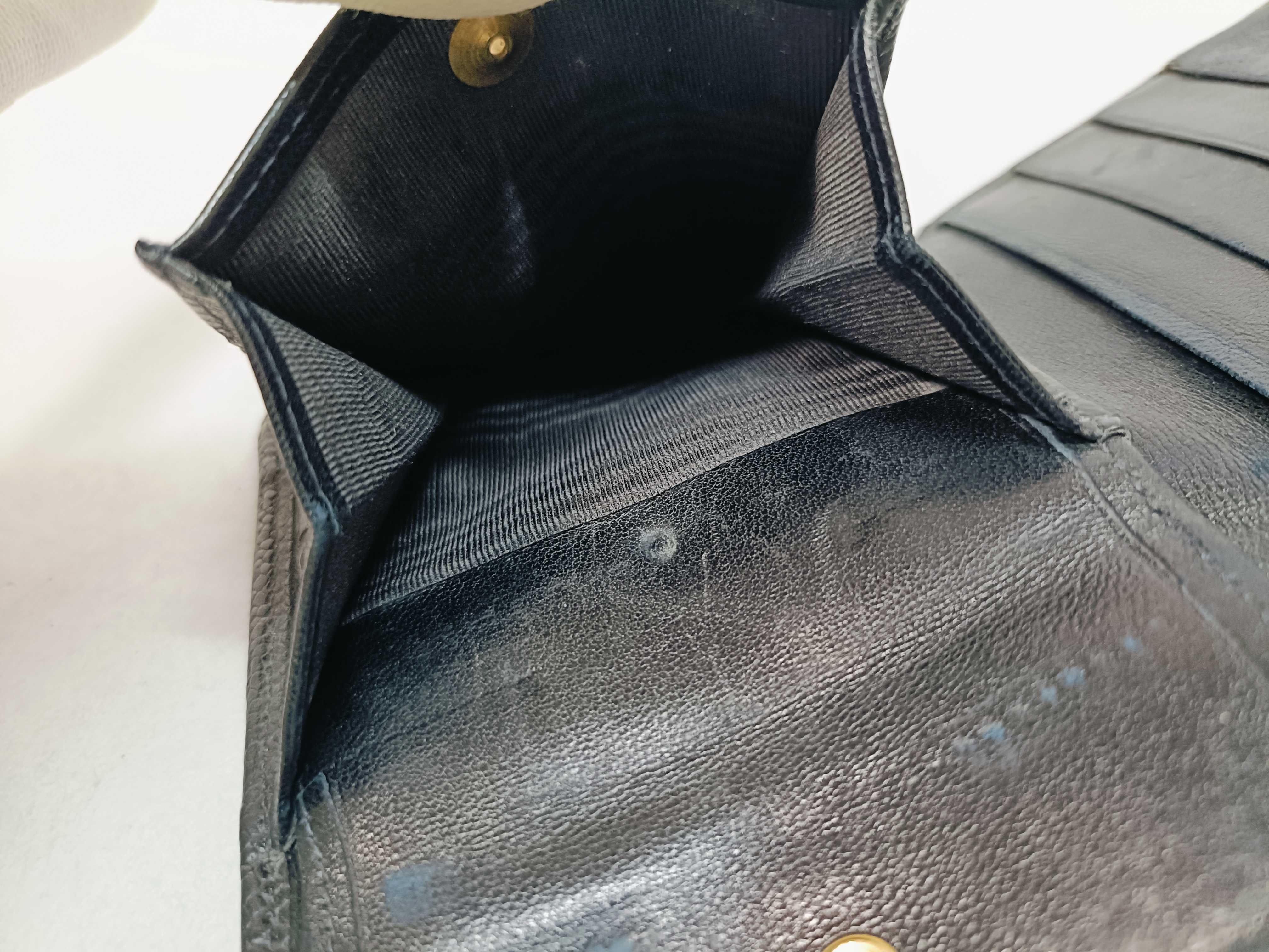 Caviar Skin Matelassé Bi-fold Wallet — view 11