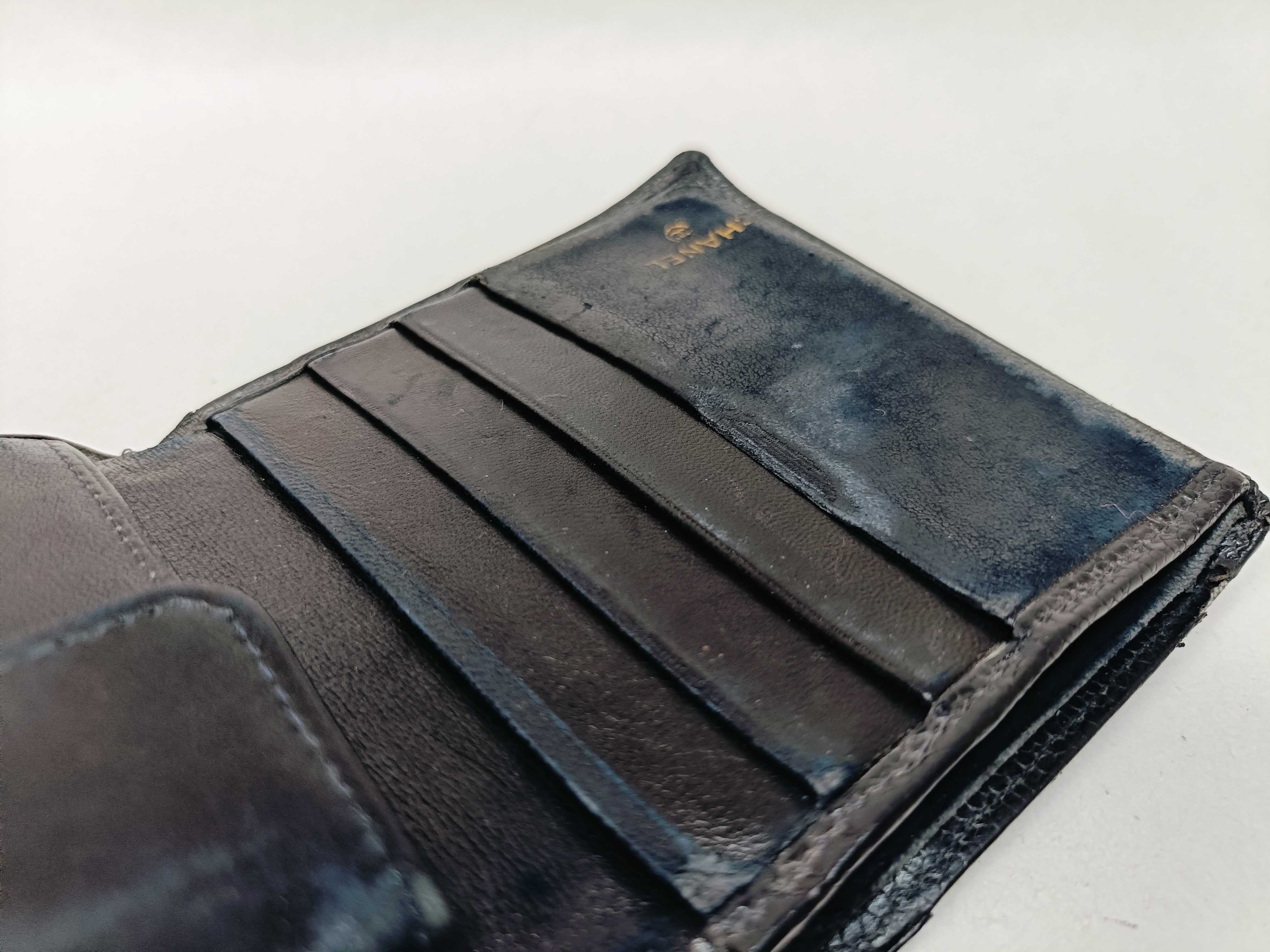 Caviar Skin Matelassé Bi-fold Wallet — view 12