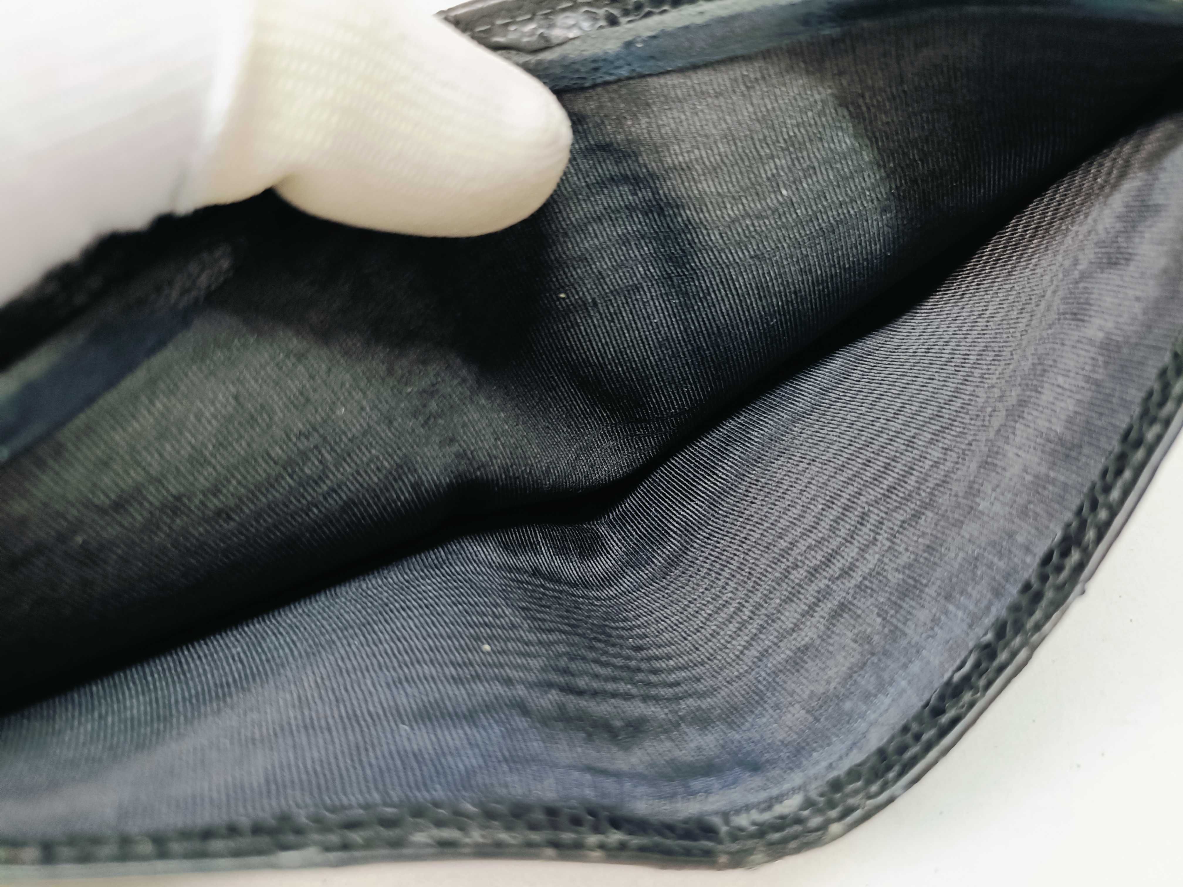 Caviar Skin Matelassé Bi-fold Wallet — view 14