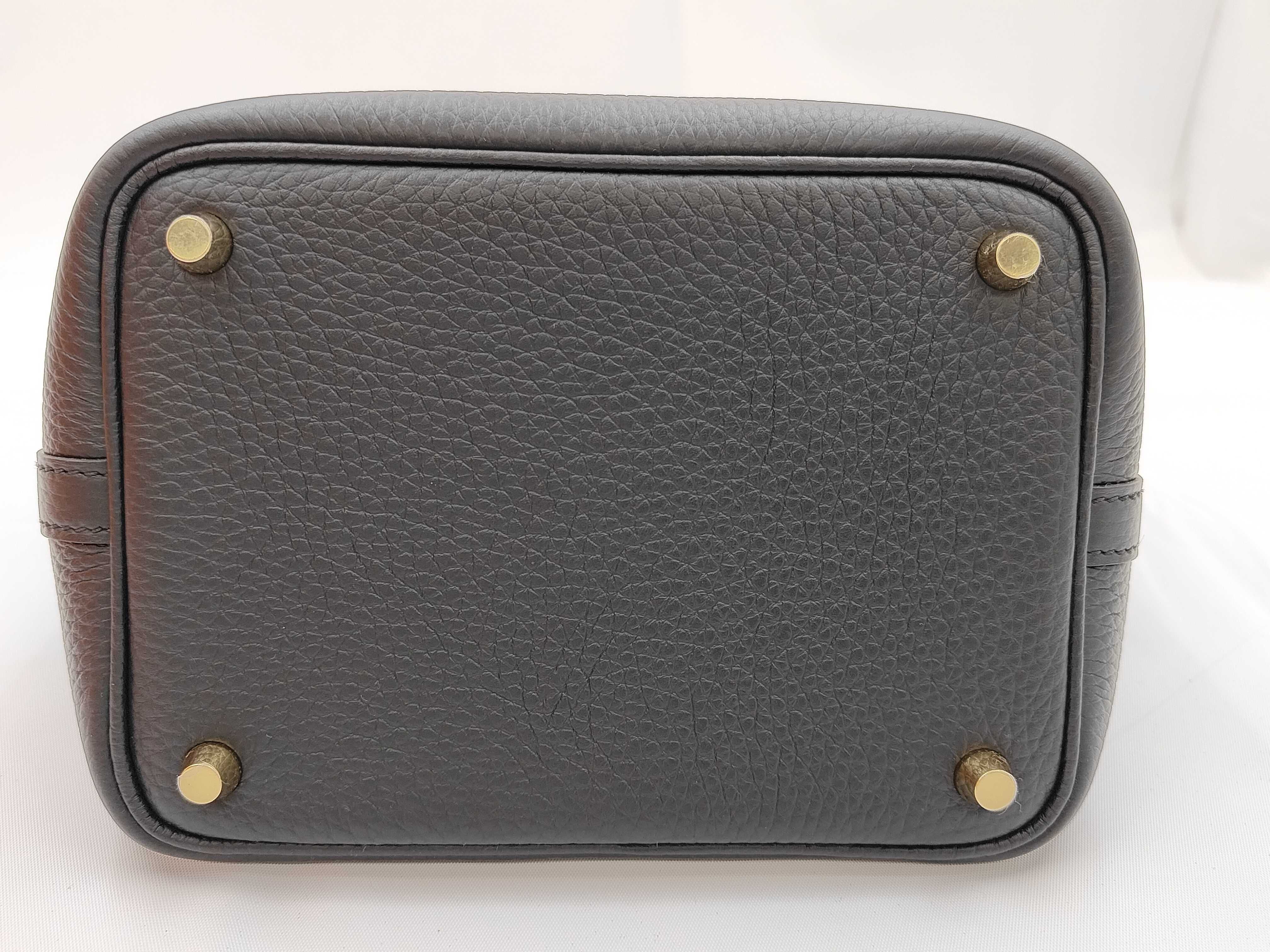 Picotin Lock 18 PM Taurillon Clemence Leather Handbag, Black, Gold Hardware, G Stamp — view 5