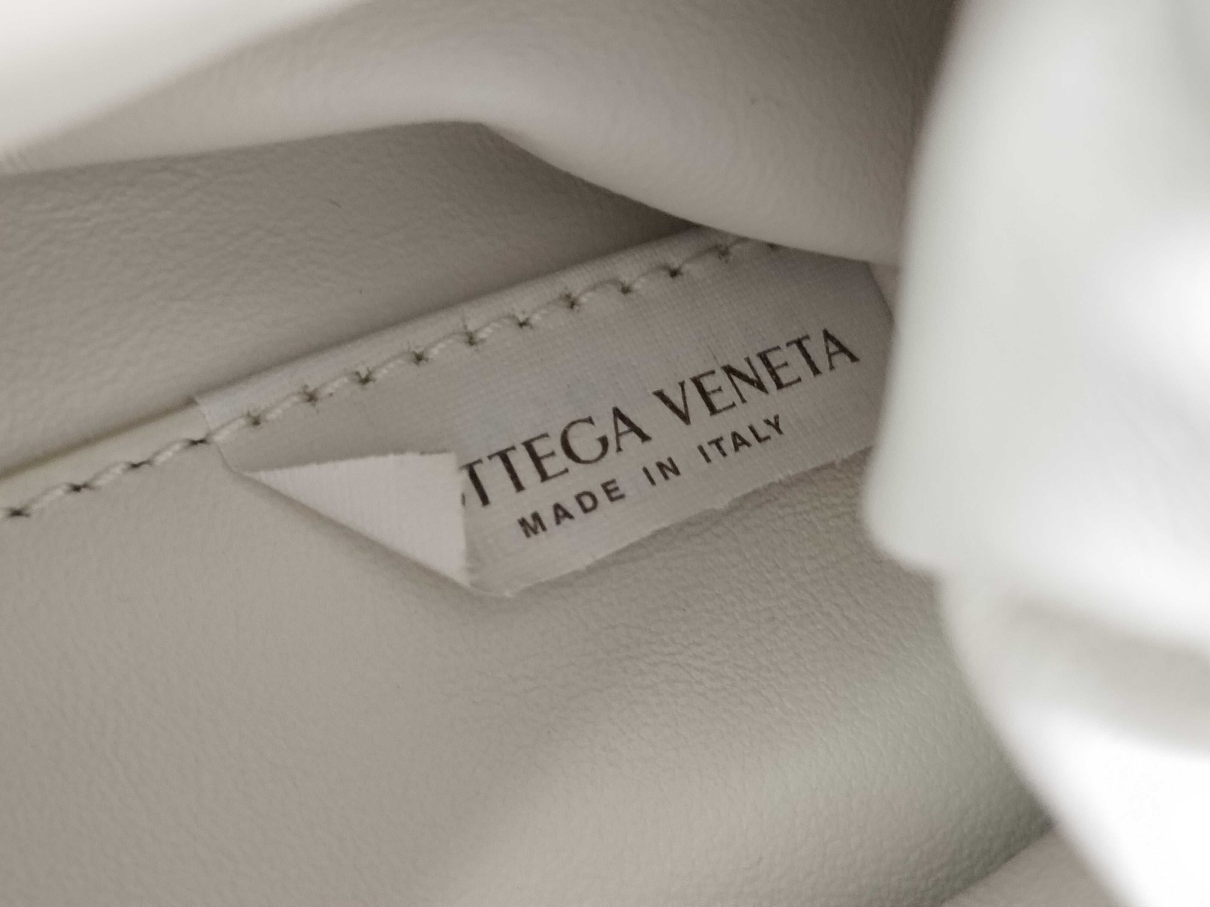 White Nylon Handbag — view 9