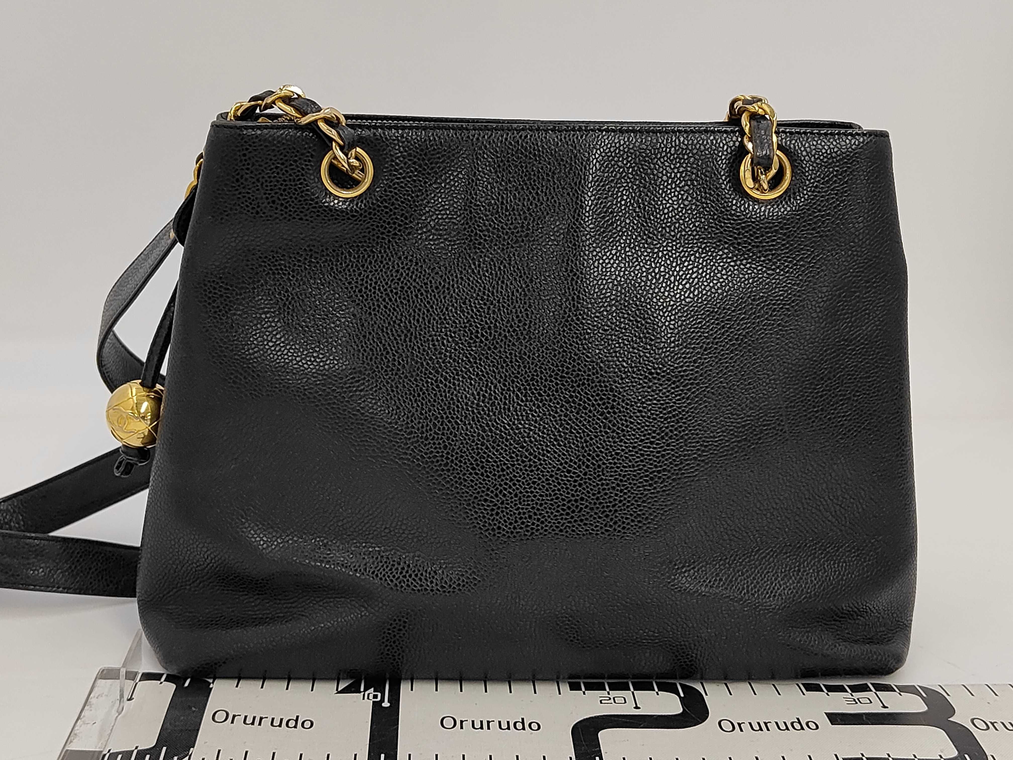 Caviar Skin Turnlock Chain Bag Tote Bag — view 2