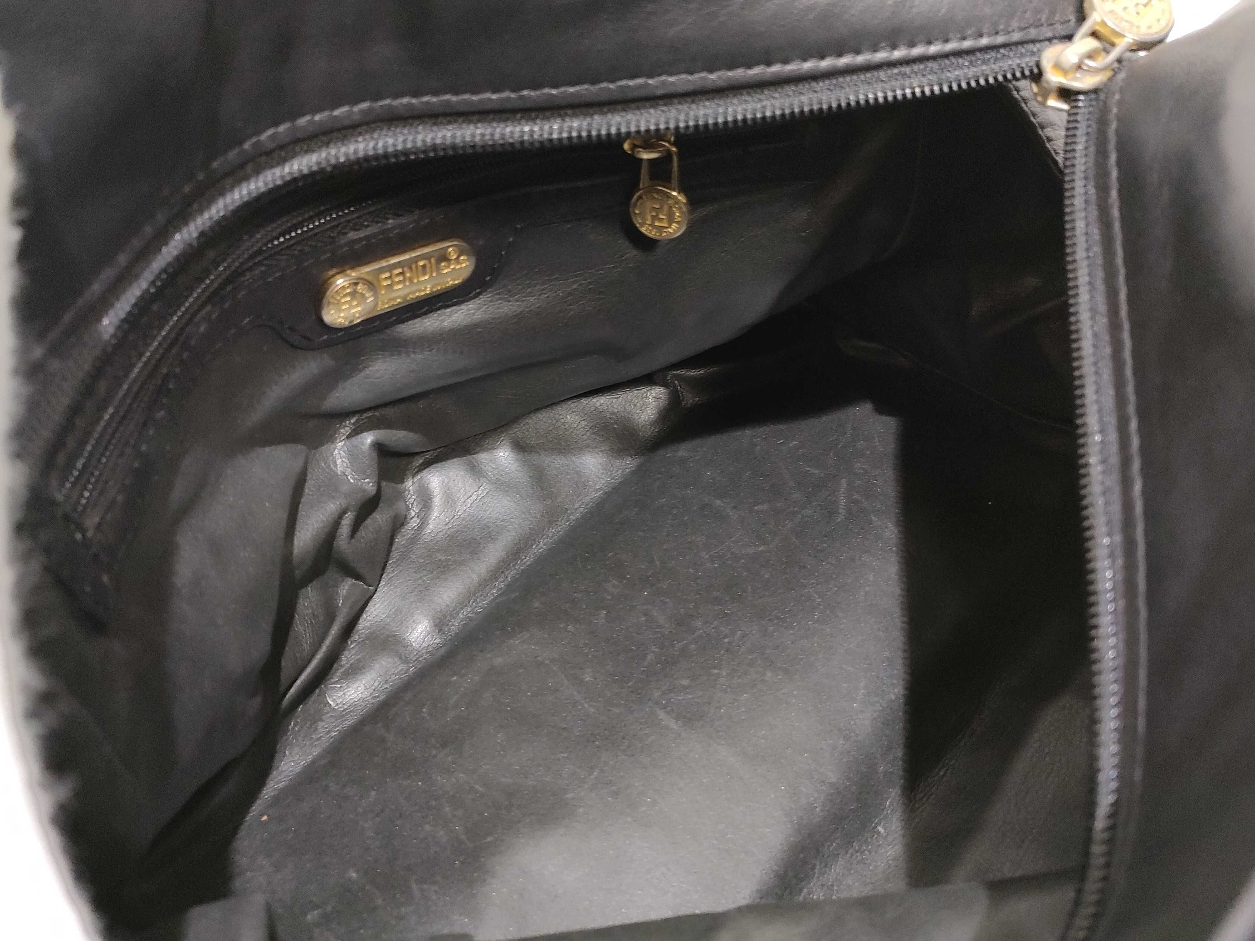 Pasta Metal Handle Leather Handbag — view 9