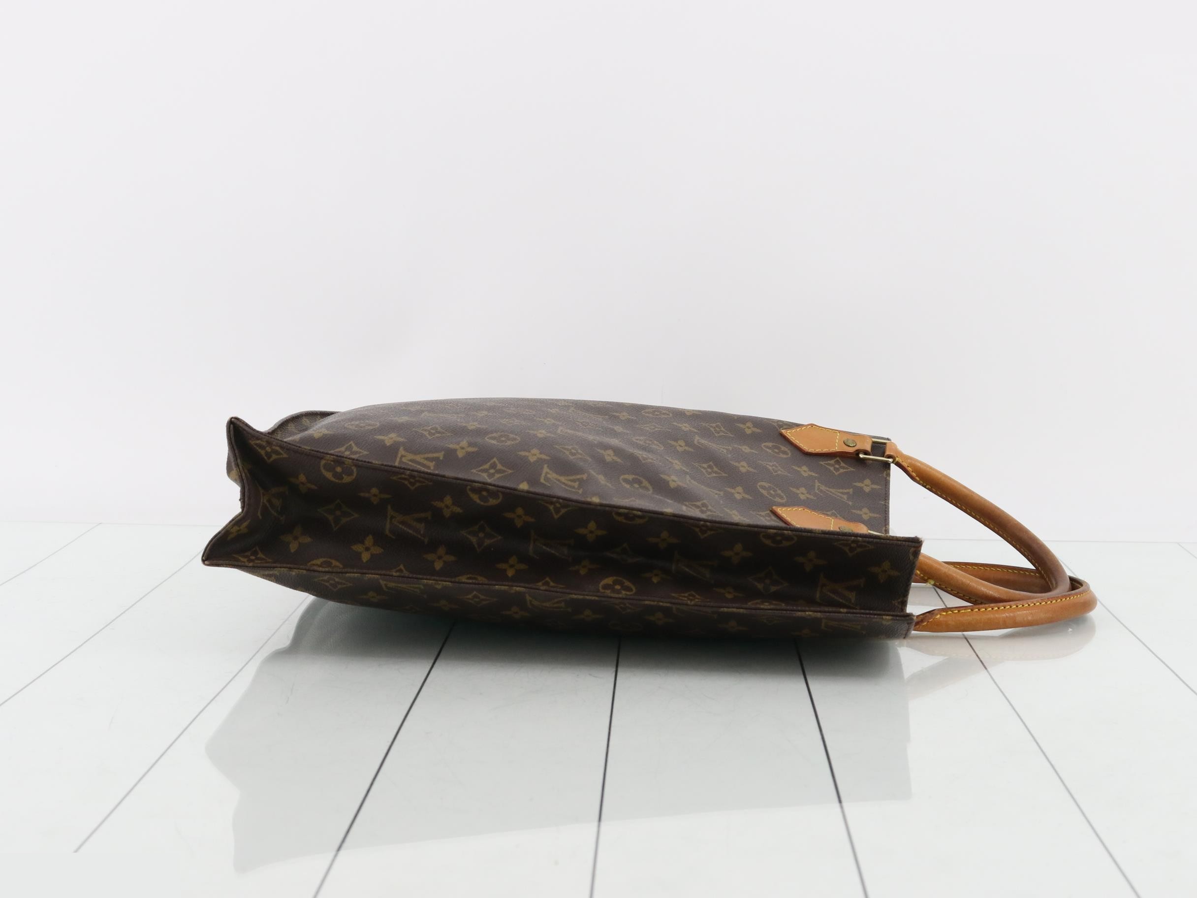 Sac Pla — view 3