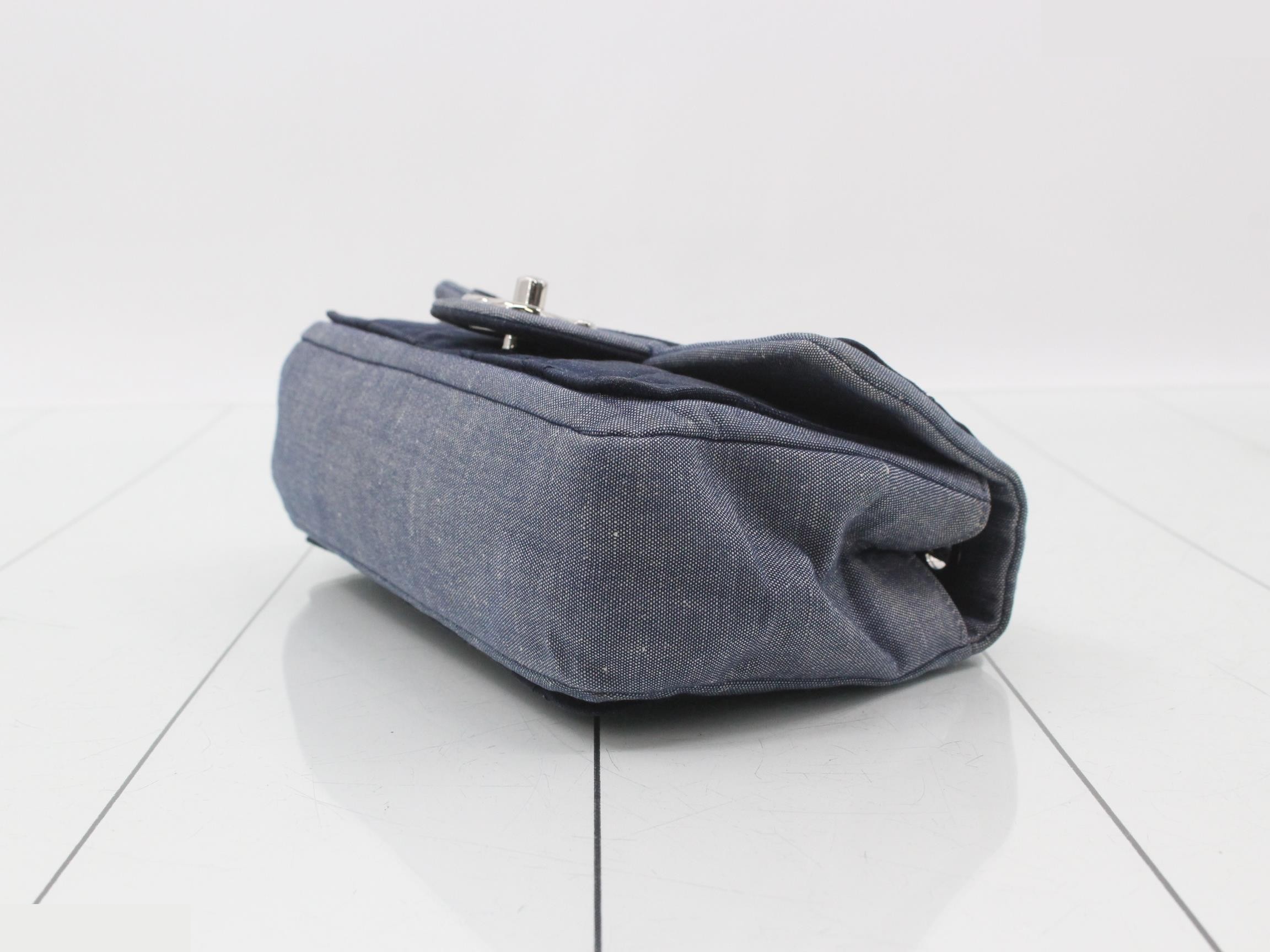 Chain handbag, Matelassé, denim — view 6