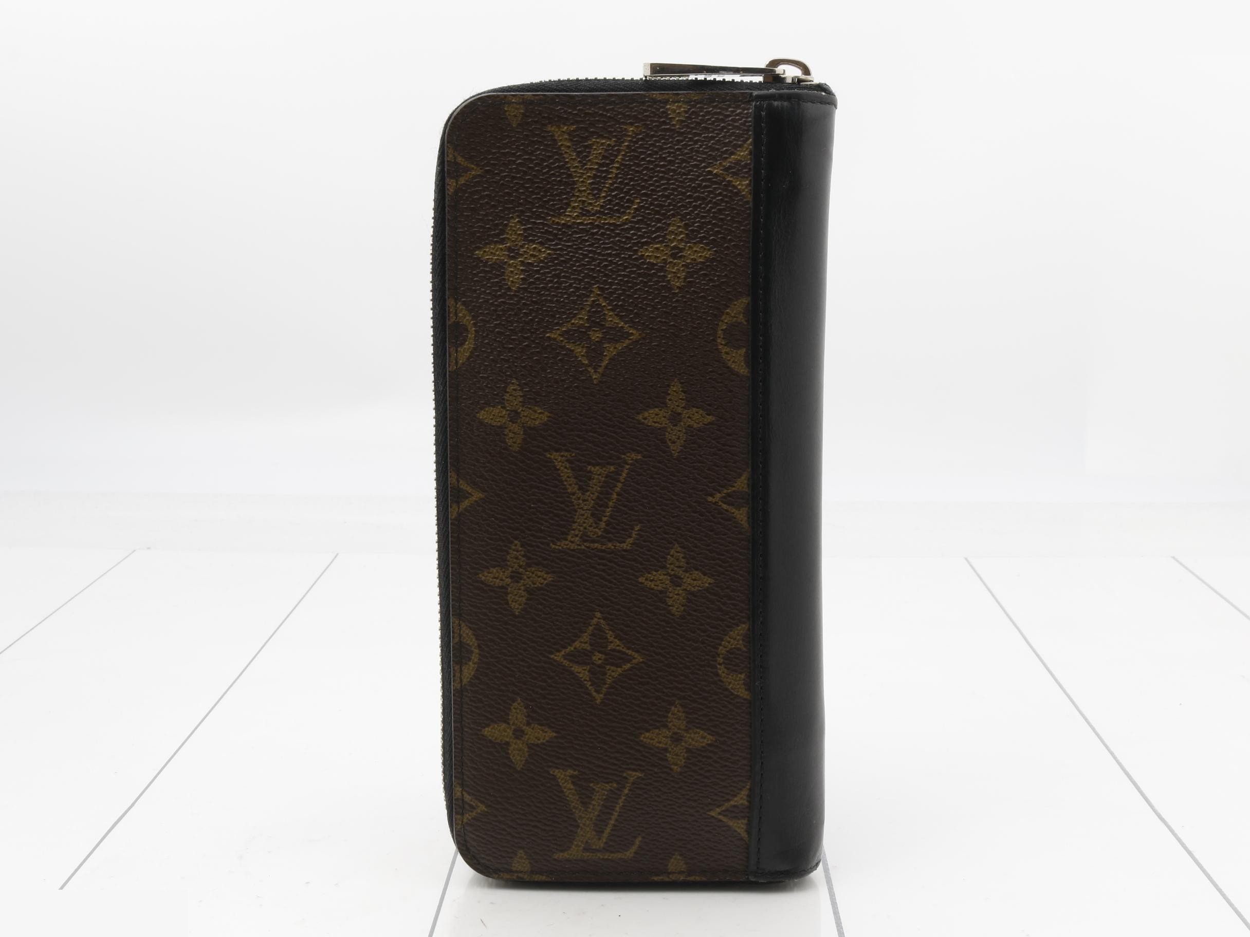 M60109 Monogram Macassar Vertical — view 2