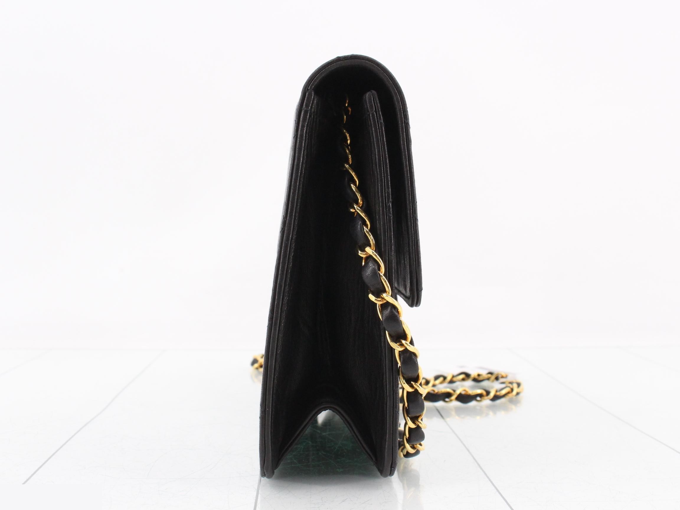 Matelassé Shoulder Bag — view 4