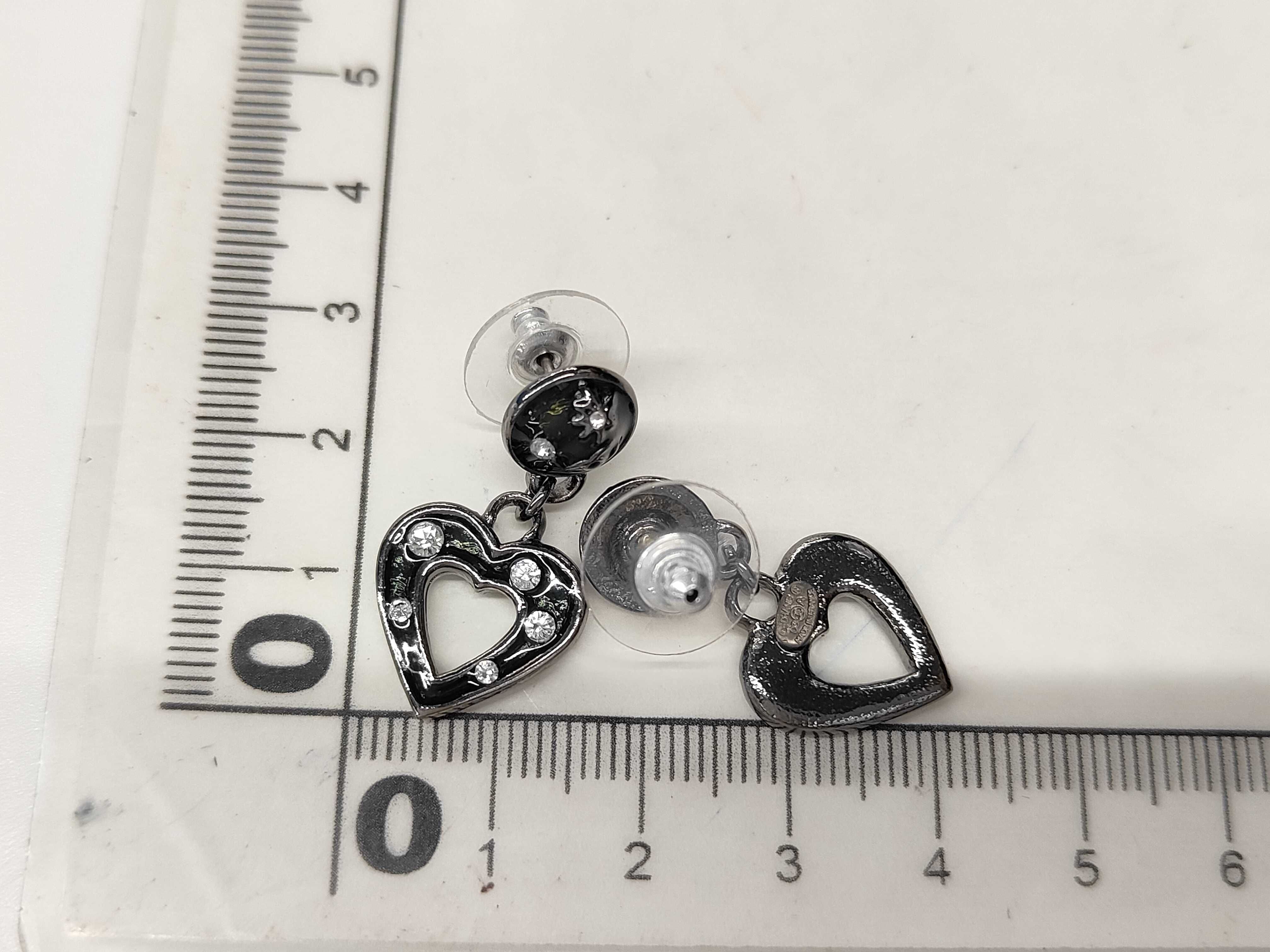 03A Coco Mark Heart Earrings — view 7