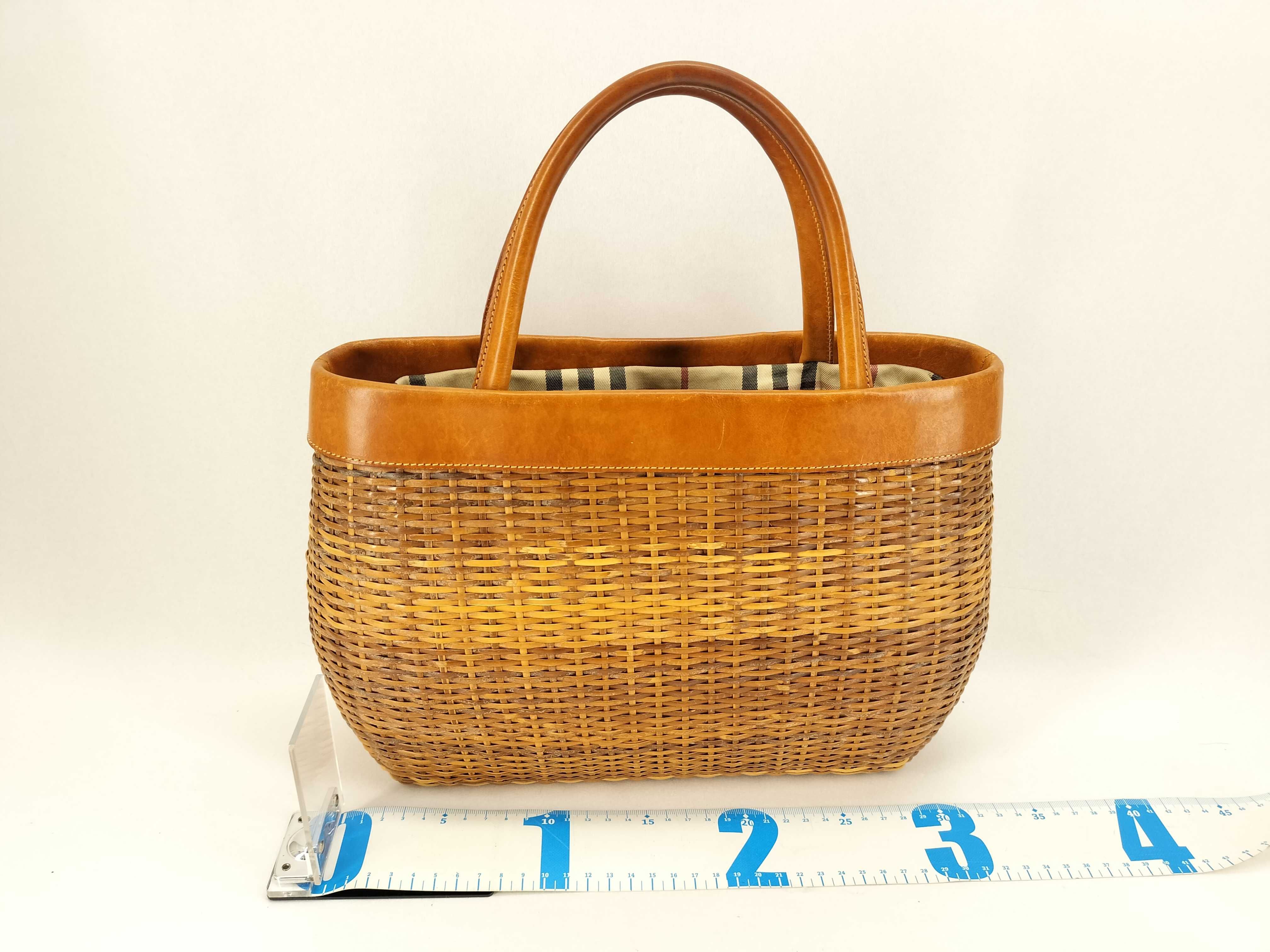 handbag — view 2