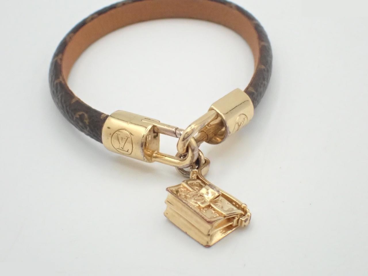 Monogram bracelet, wrist circumference approximately 16 cm — view 3