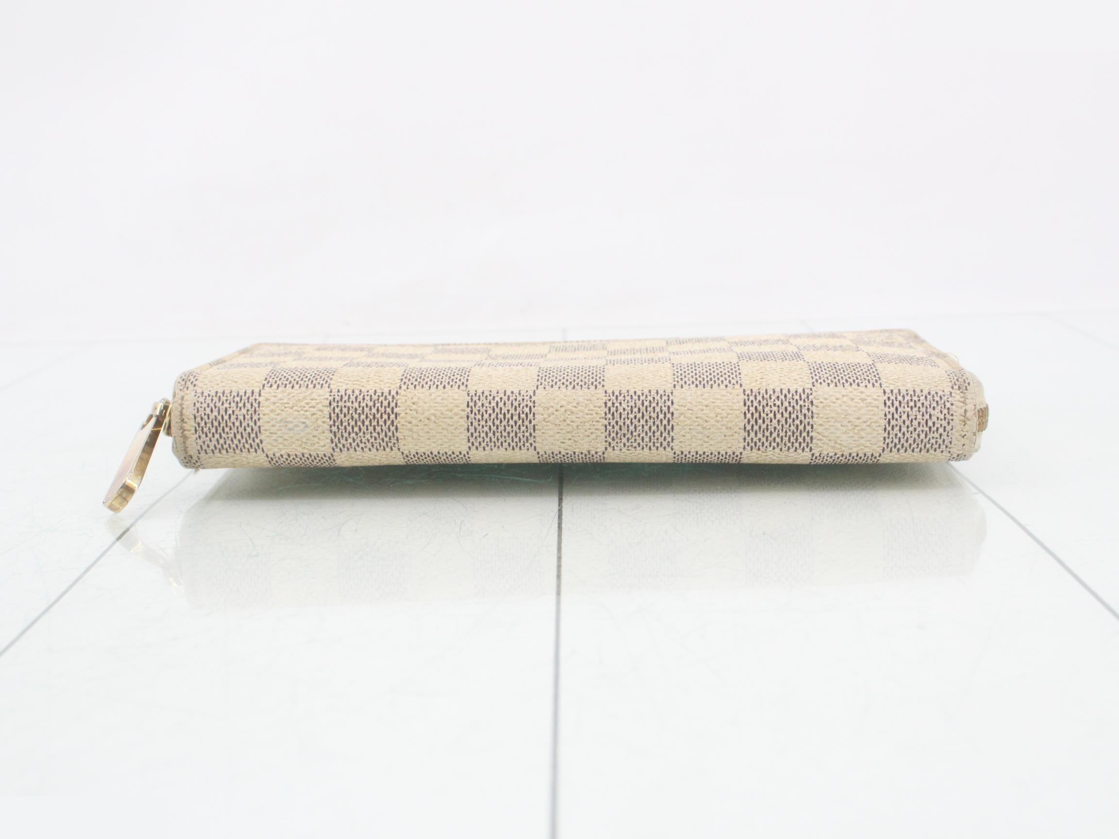 Damier Azur Zippy Wallet (Old Model) Long Wallet — view 3