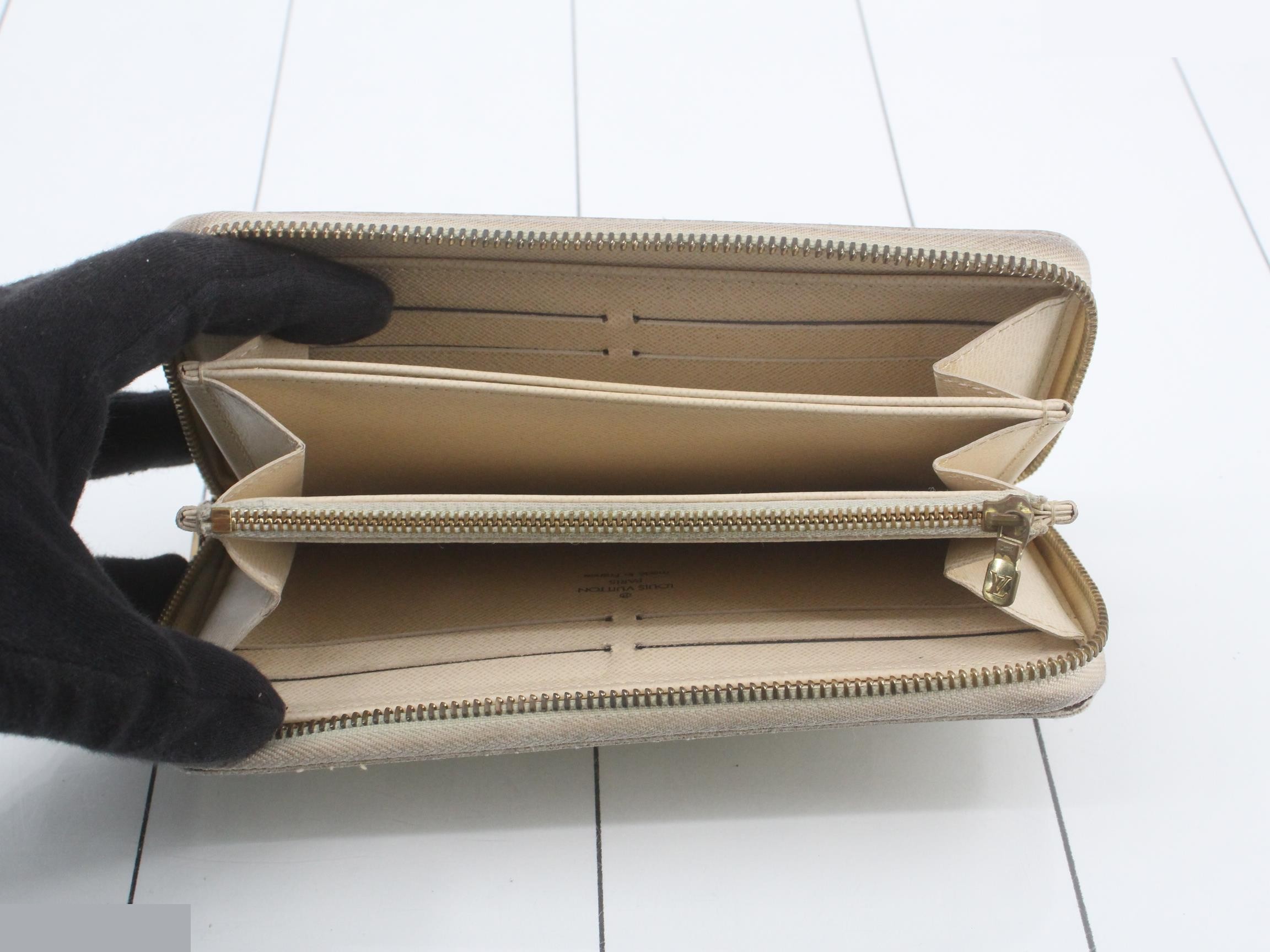 Damier Azur Zippy Wallet (Old Model) Long Wallet — view 4