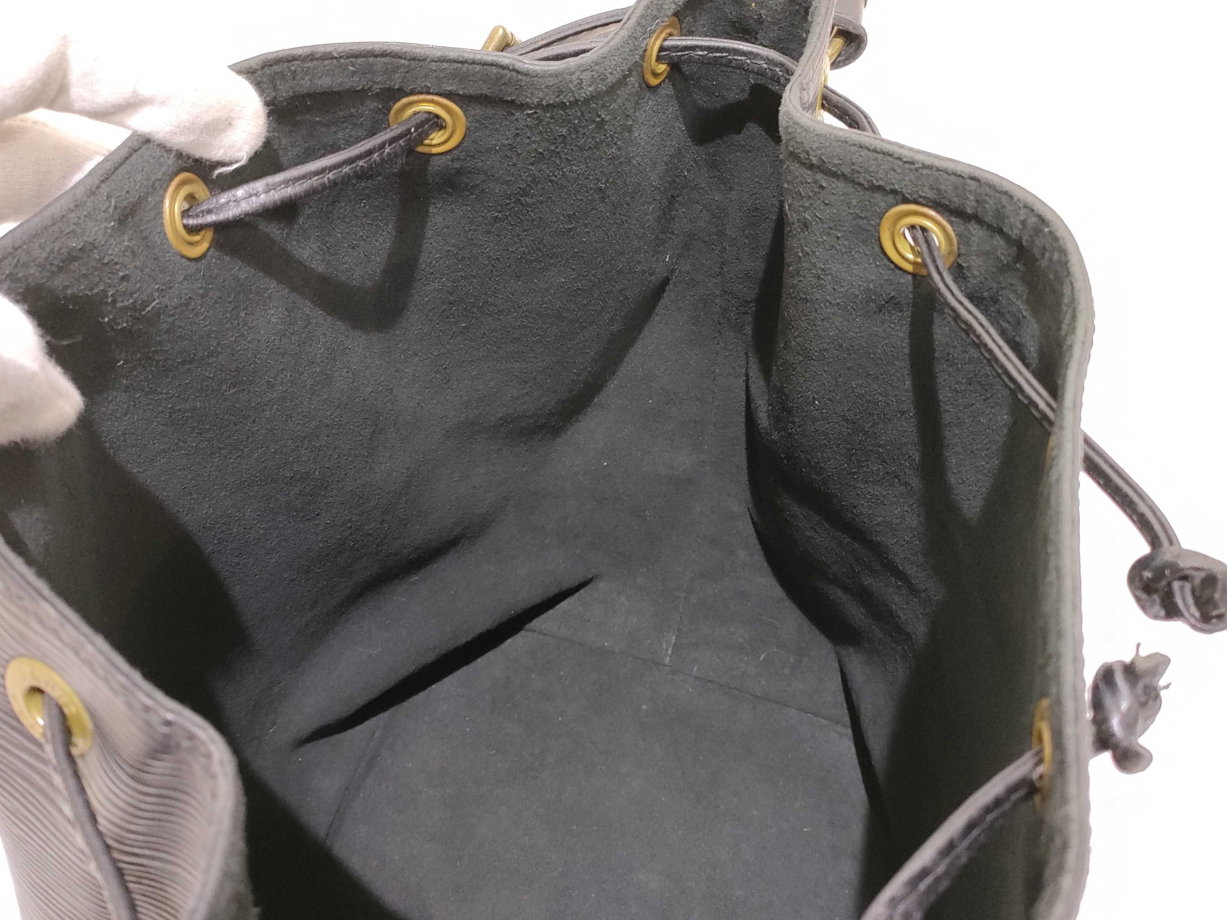 Epi Noe Shoulder Bag — view 10