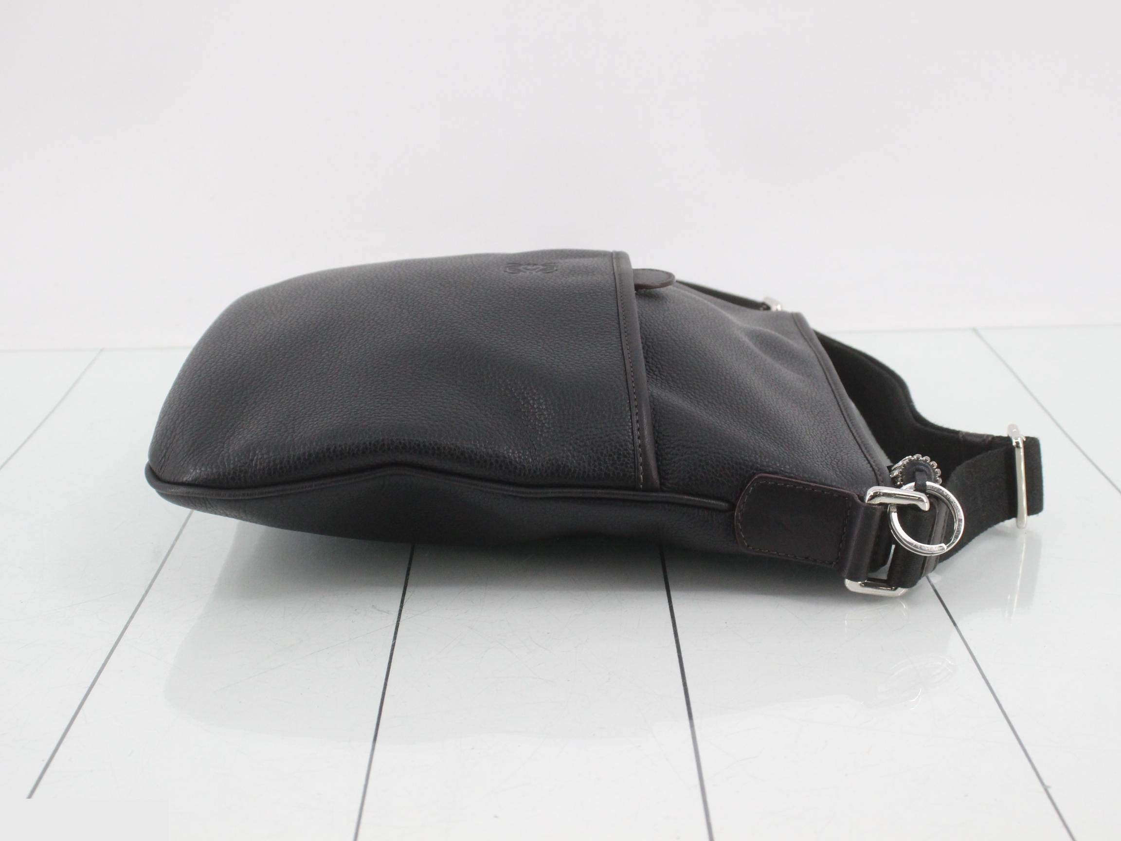 Other lines: Bags & Shoulder Bags - Anagram Leather — view 3
