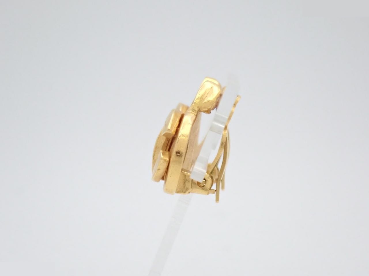 Earrings with Coco Mark design, gold. — view 3