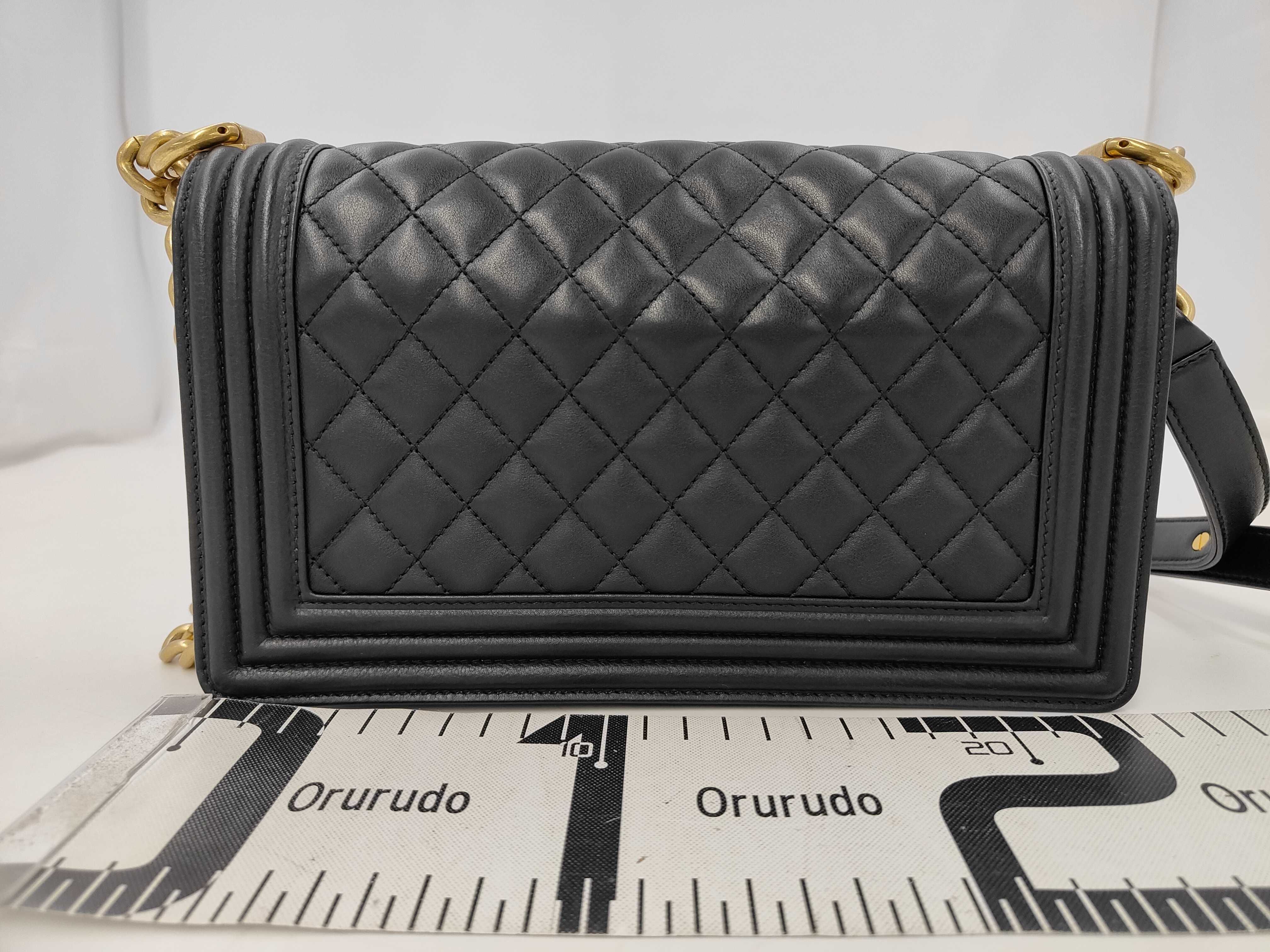 Boy Chanel Matelassé Chain Shoulder Medium Shoulder Bag — view 2