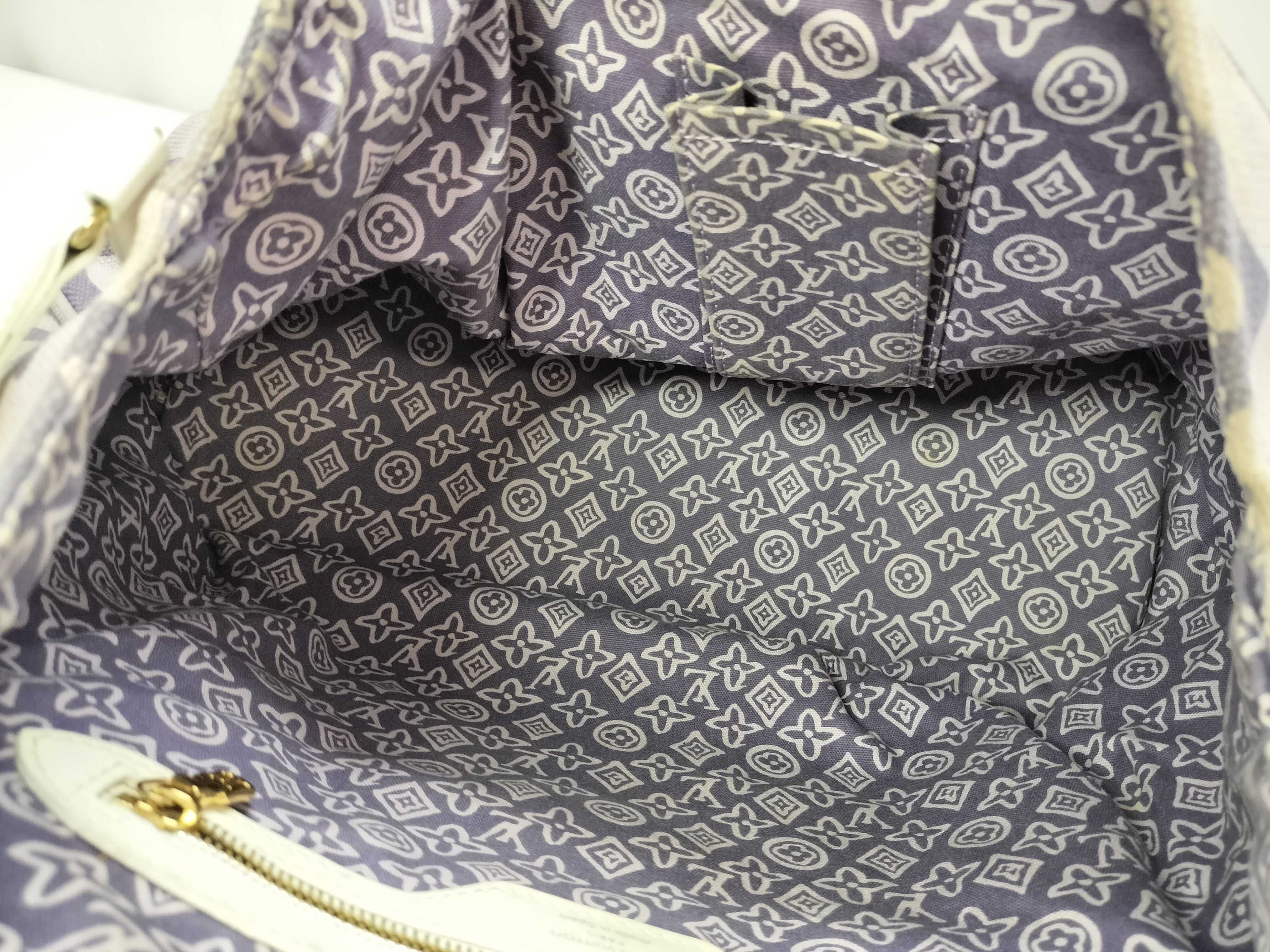 ID- Cruise Line Tahitienne PM M95680 CA1098 Purple Tote Bag — view 7
