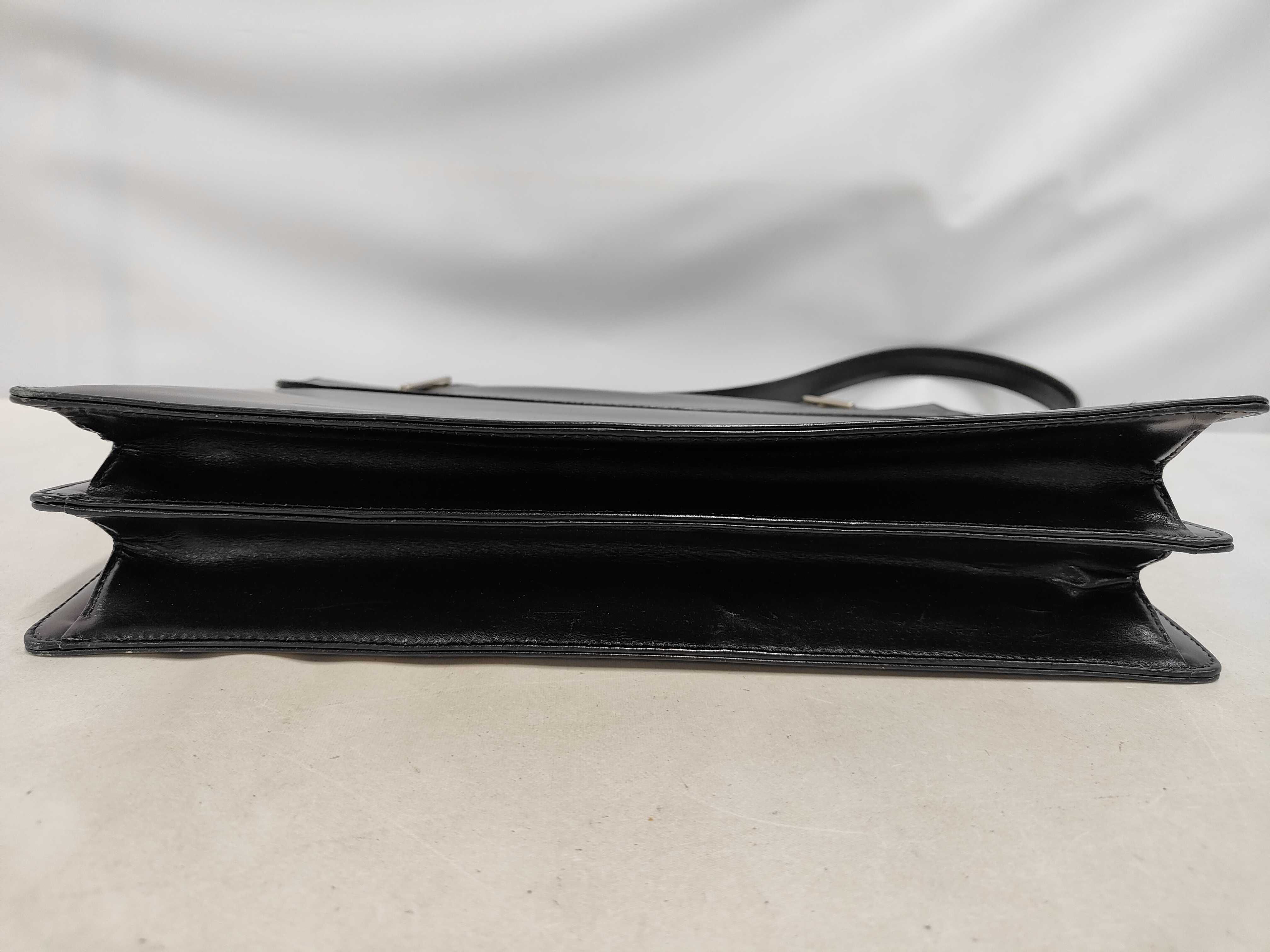 handbag — view 4