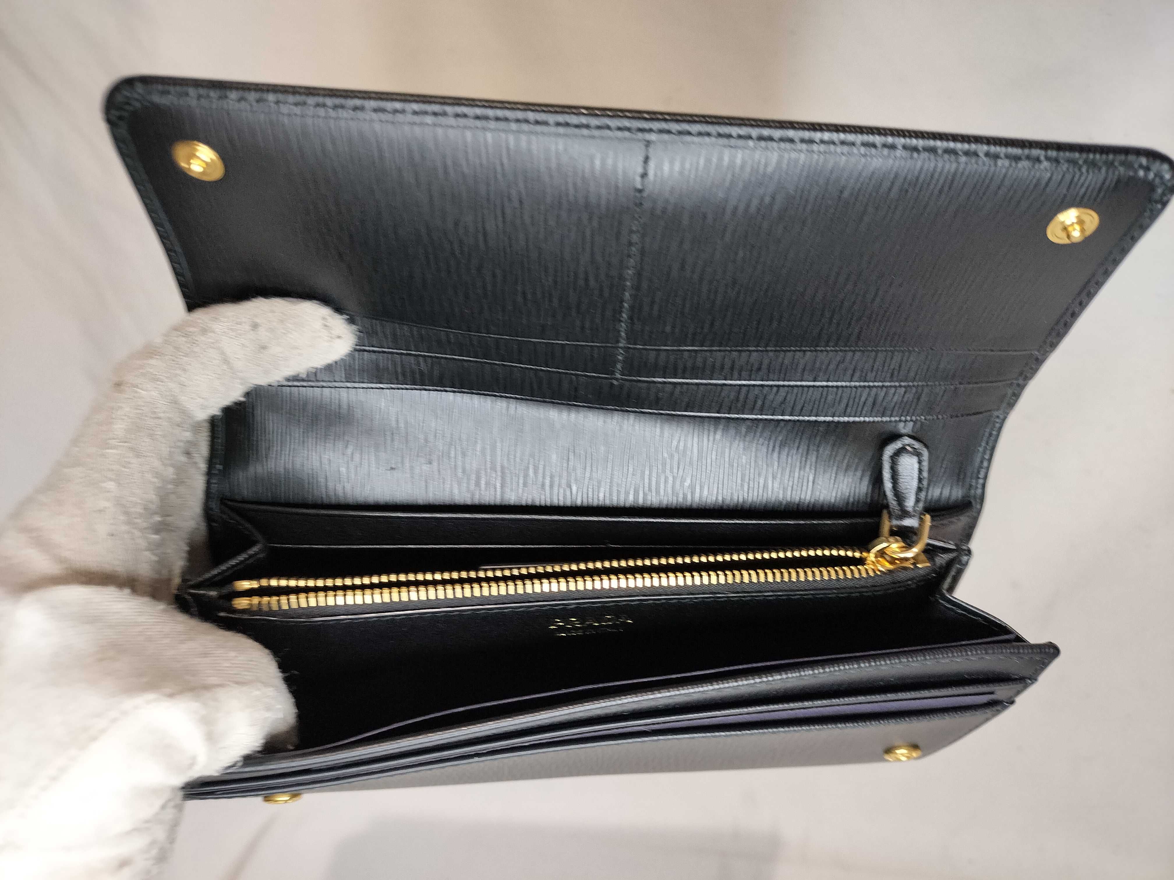 wallet — view 6