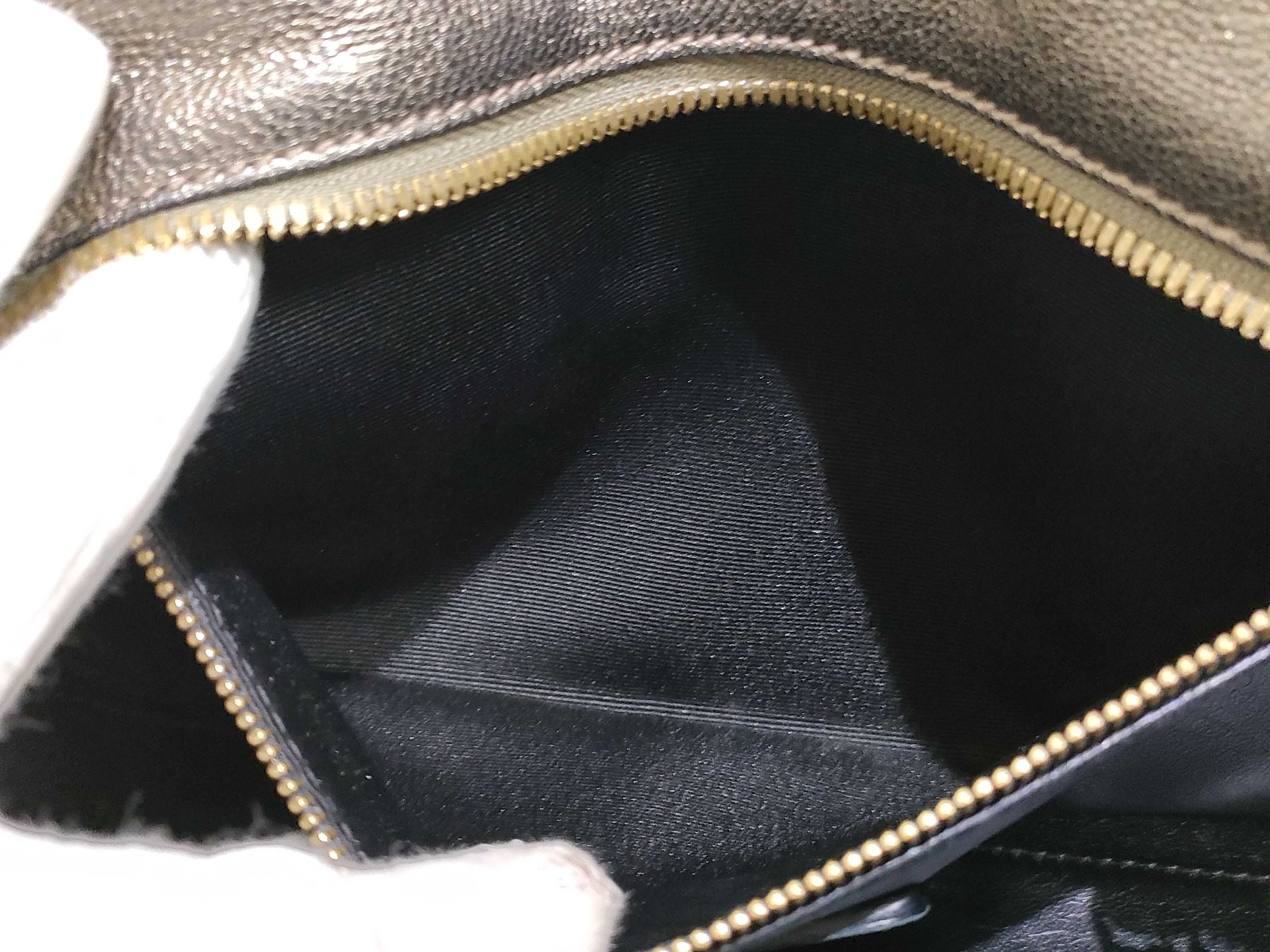 Amazona 28 Leather Handbag, Gold — view 10