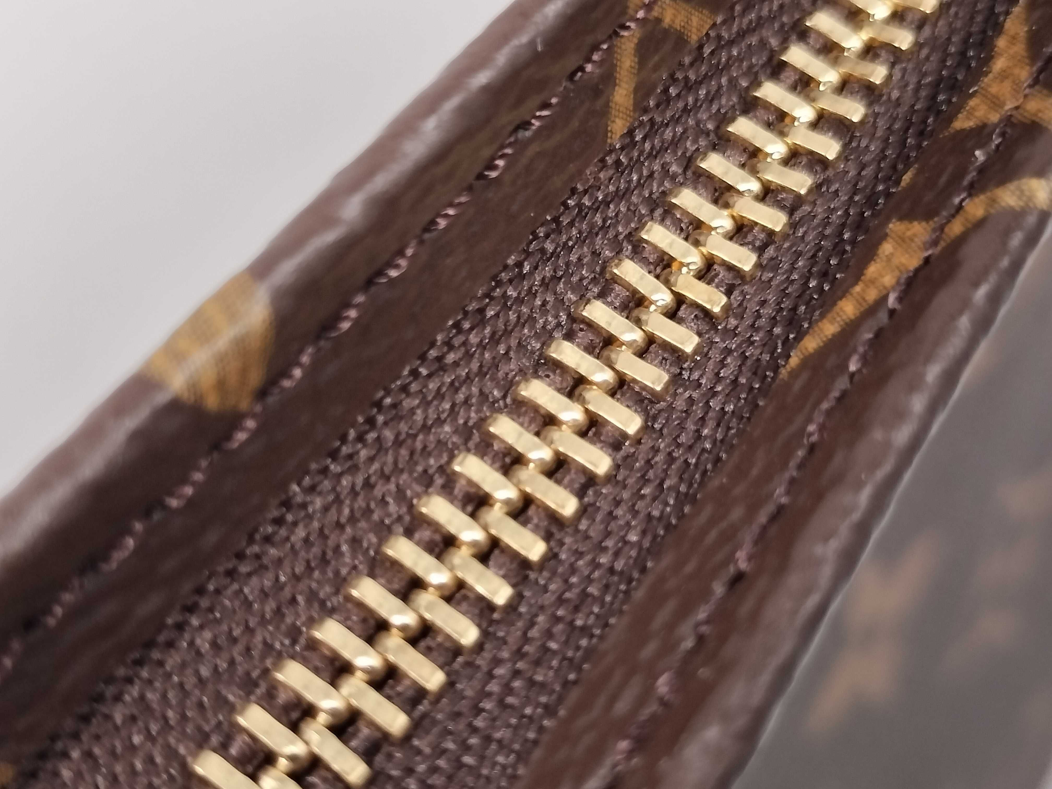Monogram Pochette Toilette 26 M47542 Brown Clutch Bag (RFID detected) — view 5