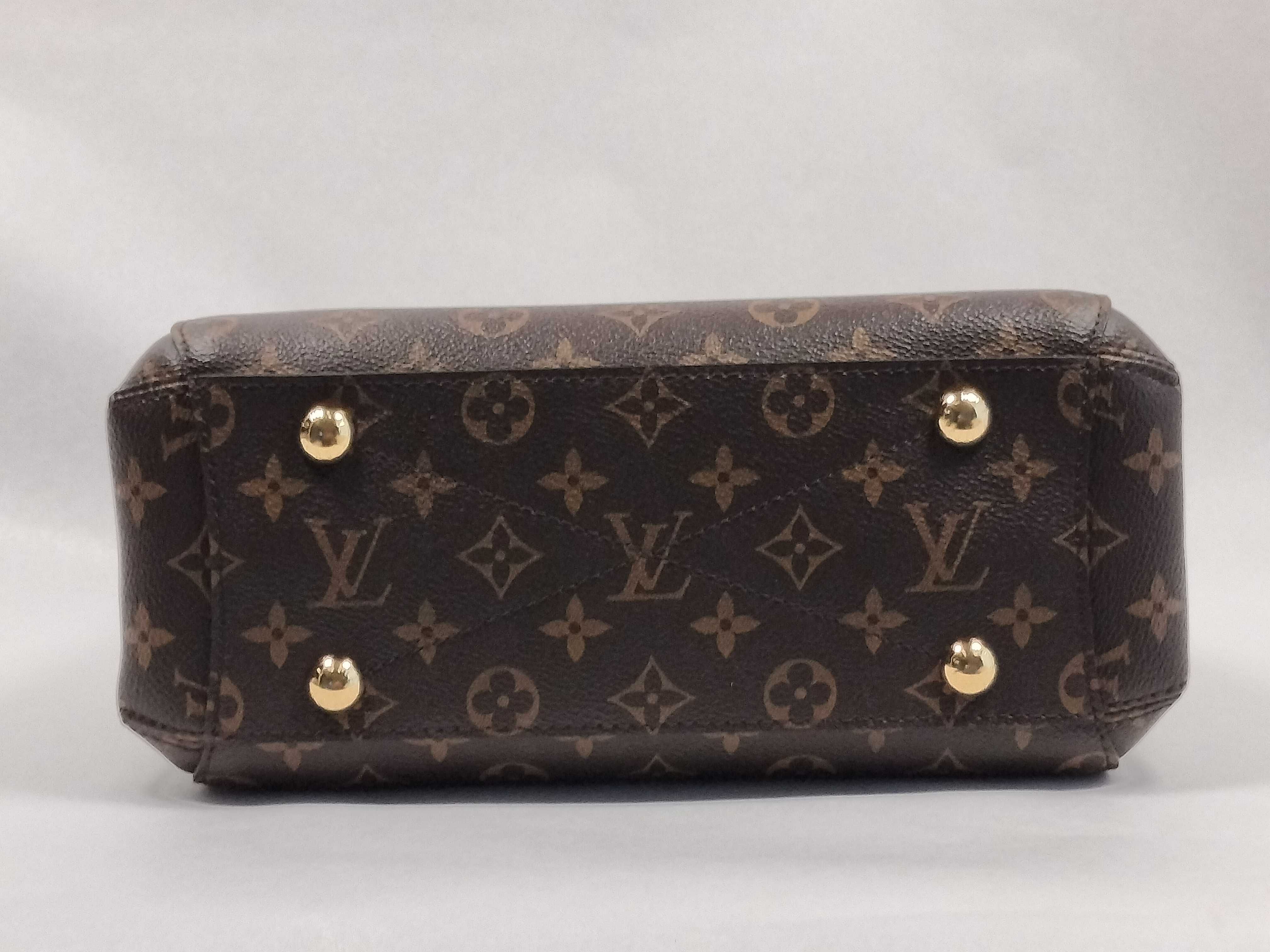 Monogram LV Montaigne MM Monogram M41056 TR1186 Brown Handbag — view 7