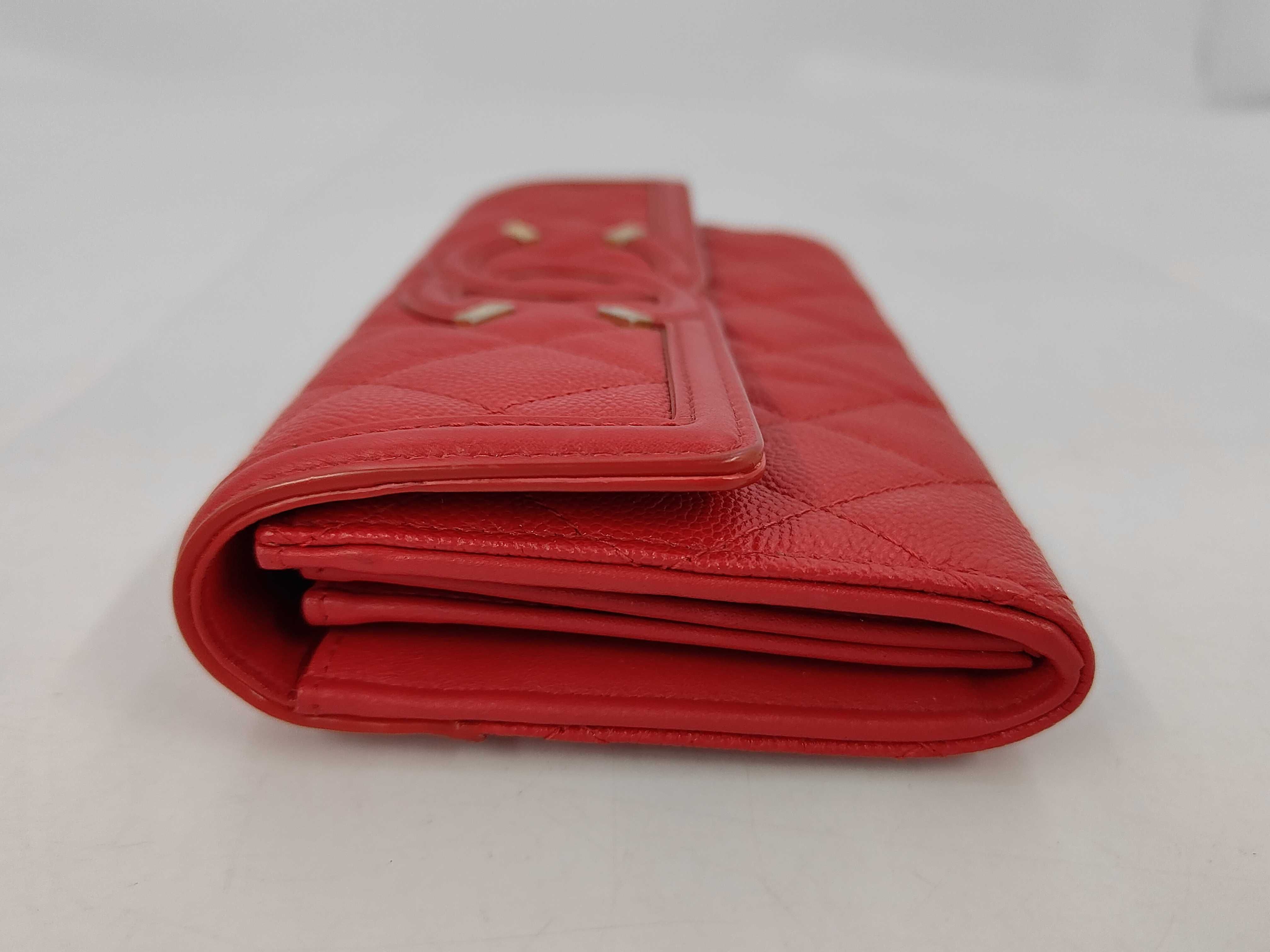 CC Filigree Wallet, Caviar Leather, Red — view 6