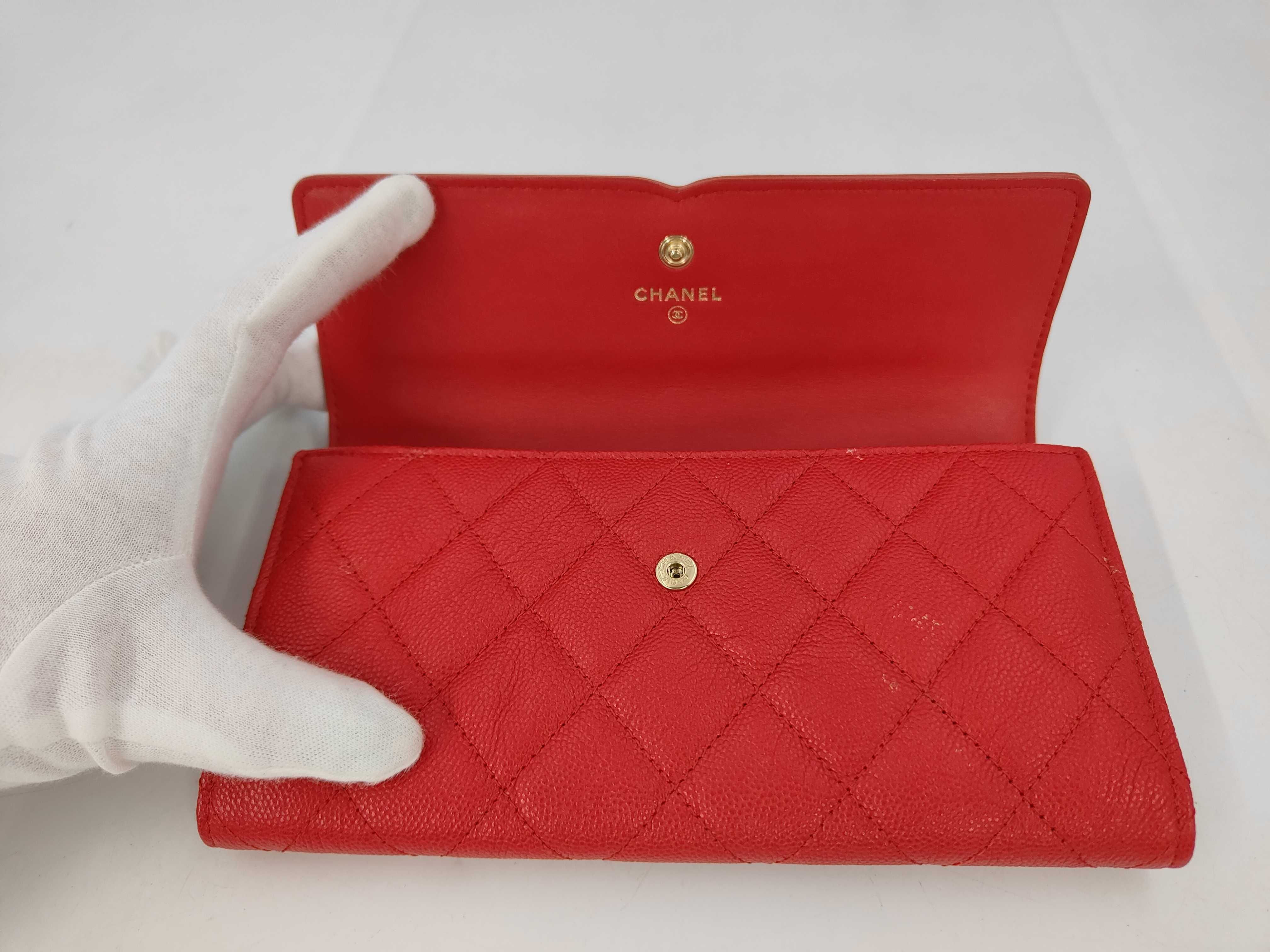 CC Filigree Wallet, Caviar Leather, Red — view 7