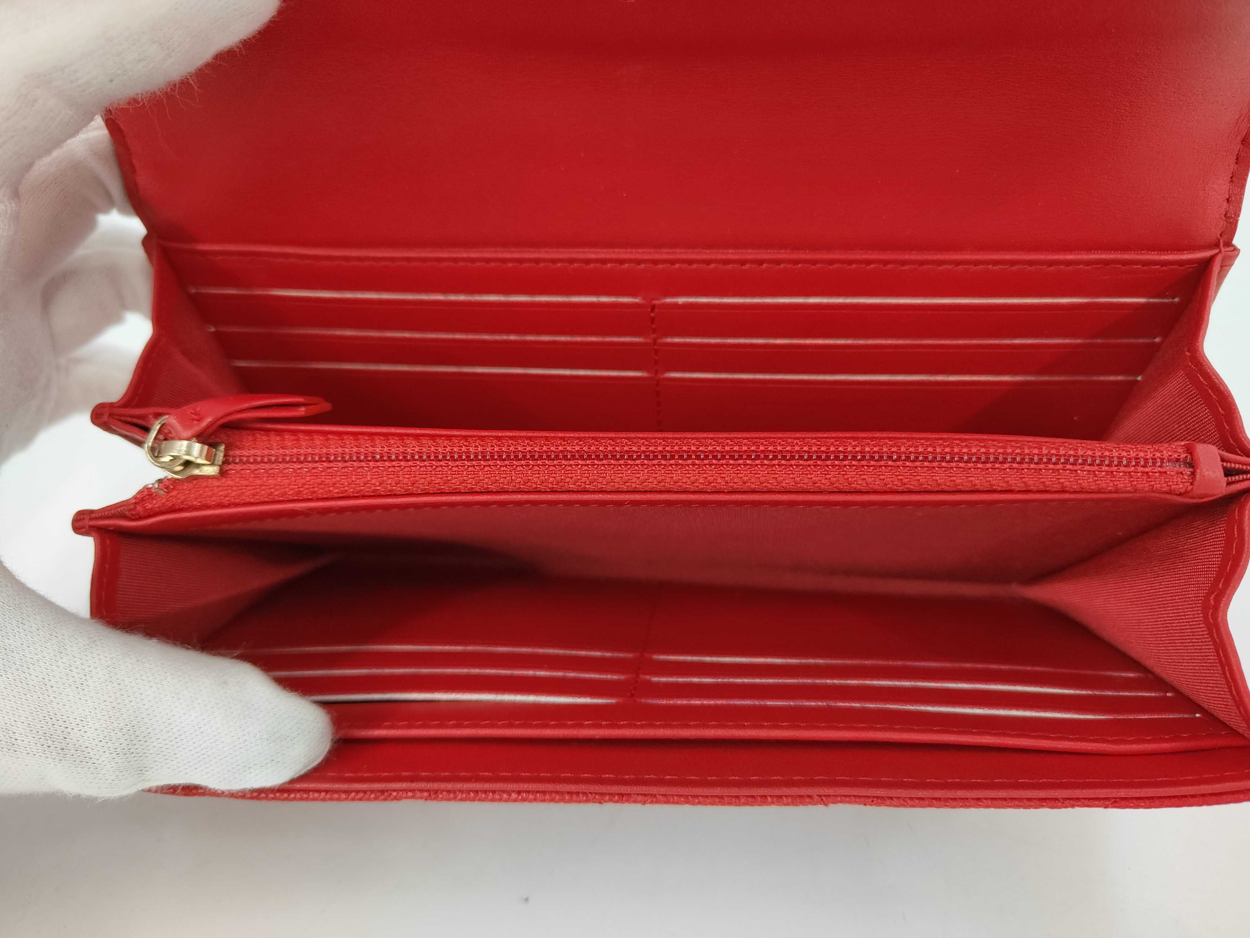 CC Filigree Wallet, Caviar Leather, Red — view 8