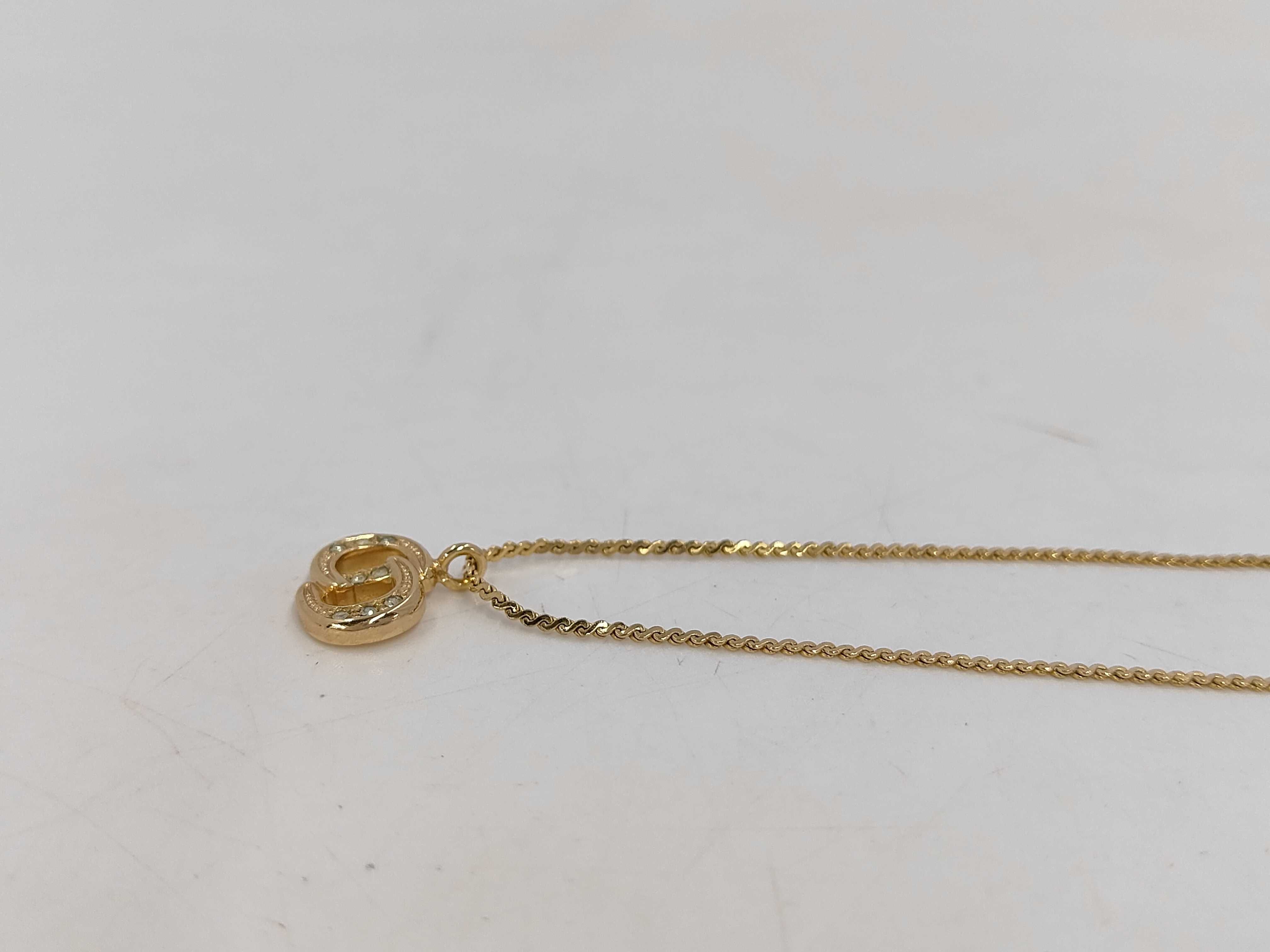 necklace — view 3