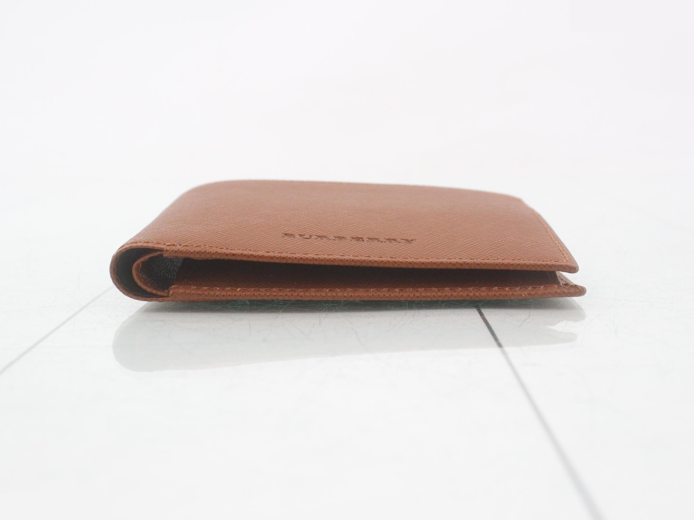 Other lines: Bags and Wallets — view 3