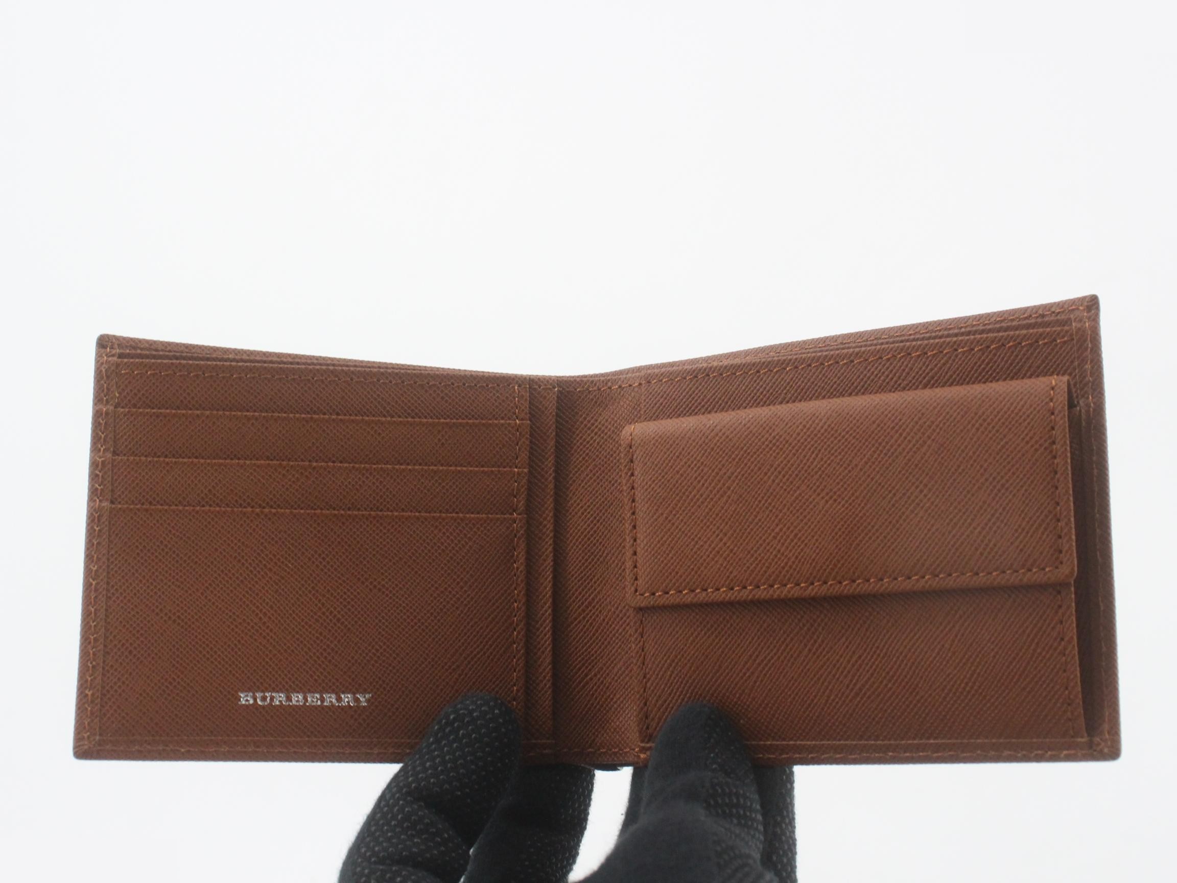 Other lines: Bags and Wallets — view 4