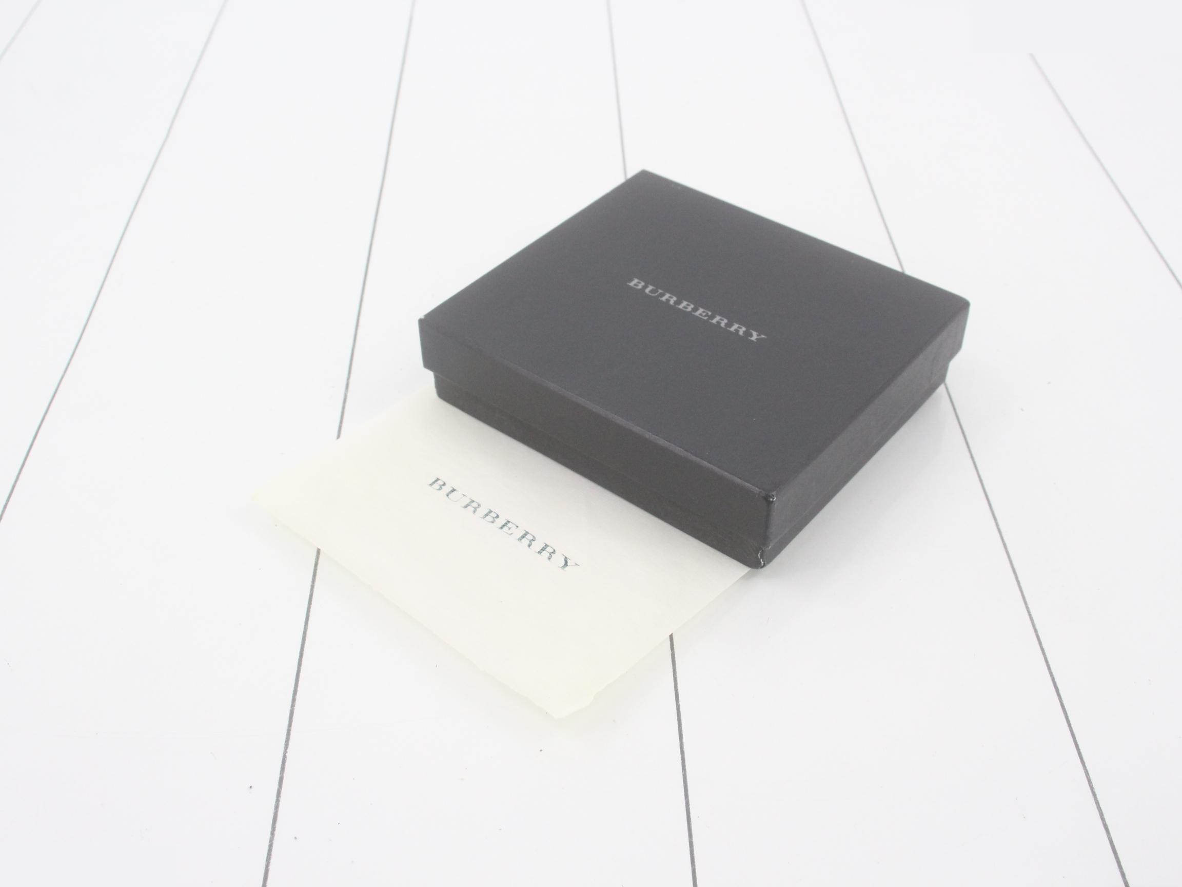 Other lines: Bags and Wallets — view 5