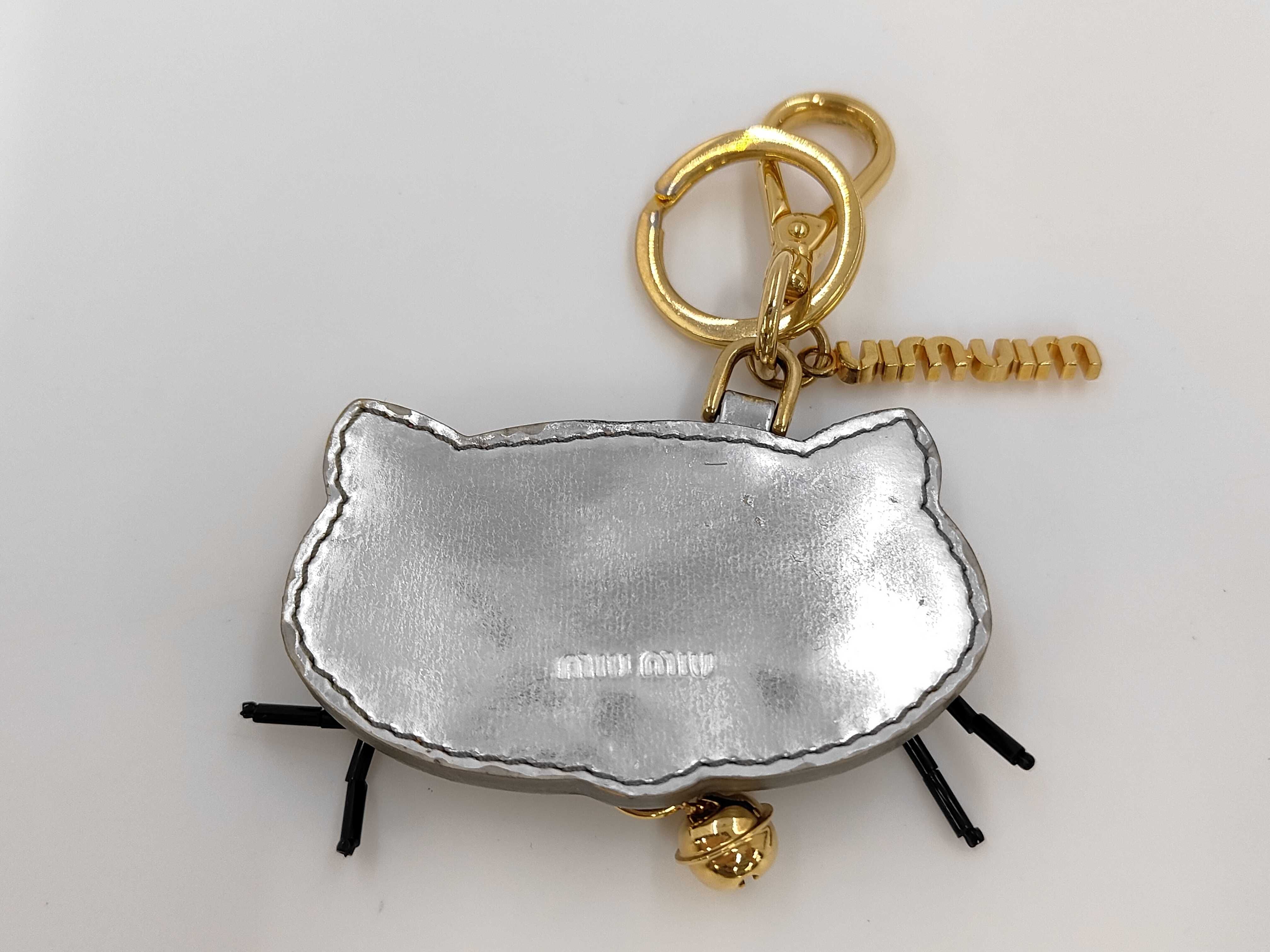 cat charm — view 3