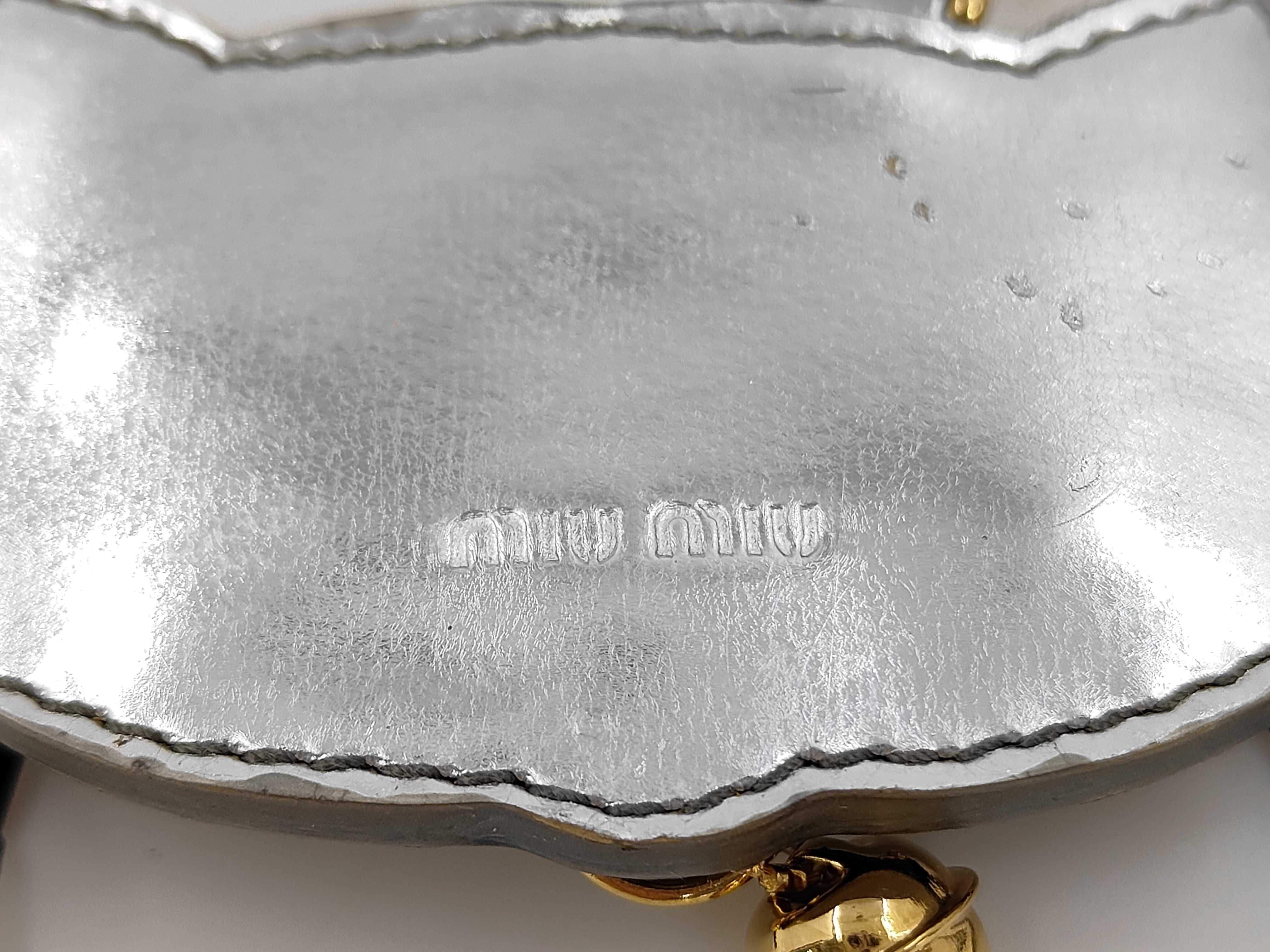 cat charm — view 4